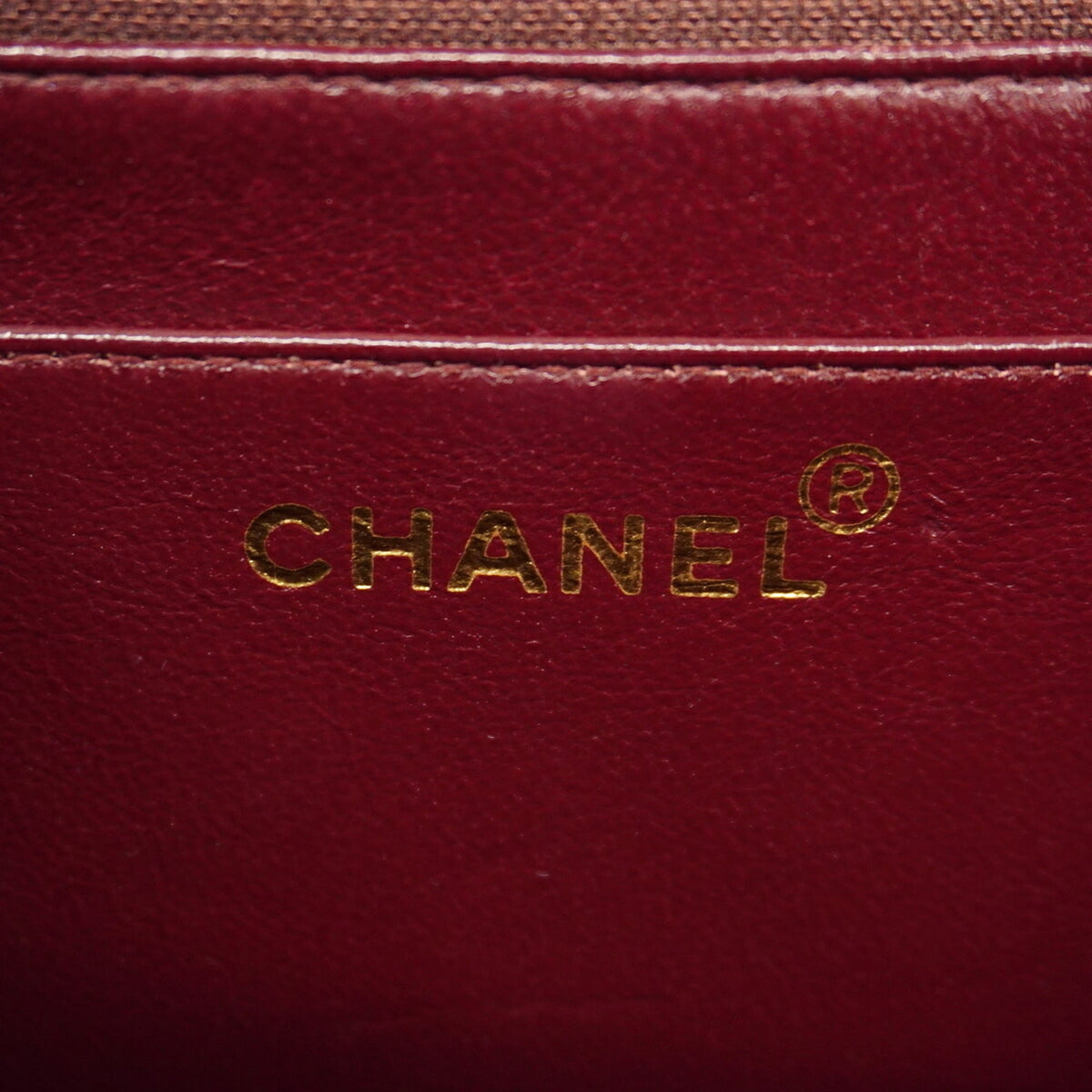 Chanel Black Leather Shoulder Bag (Pre-Owned)