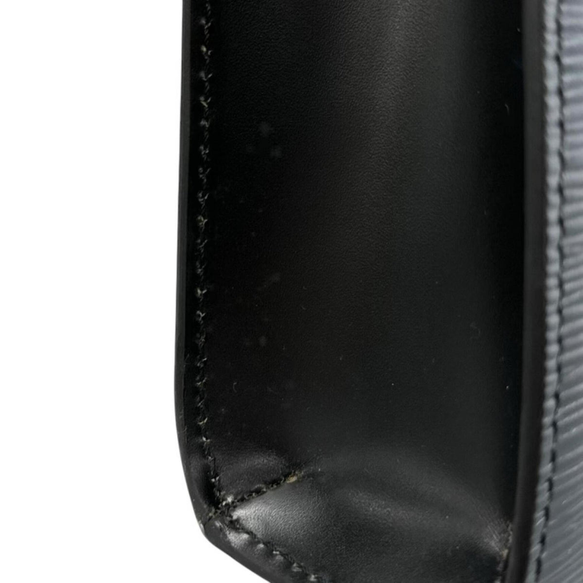 Louis Vuitton Black Epi Leather Handbag (Pre-Owned)