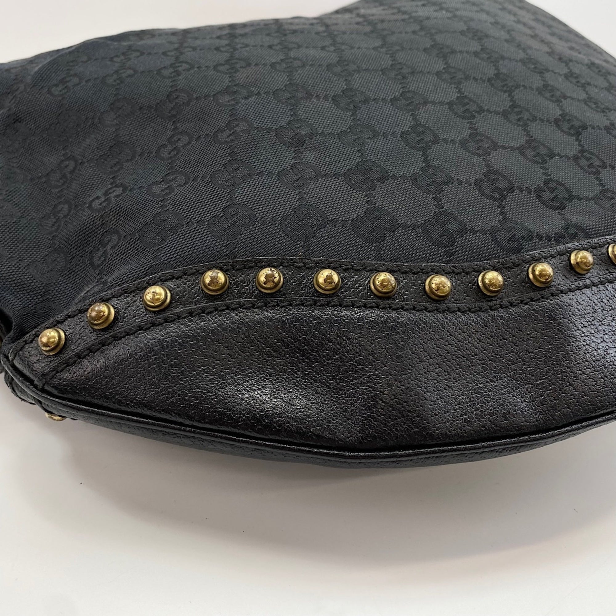 Gucci Black Shoulder Bag (Pre-Owned)