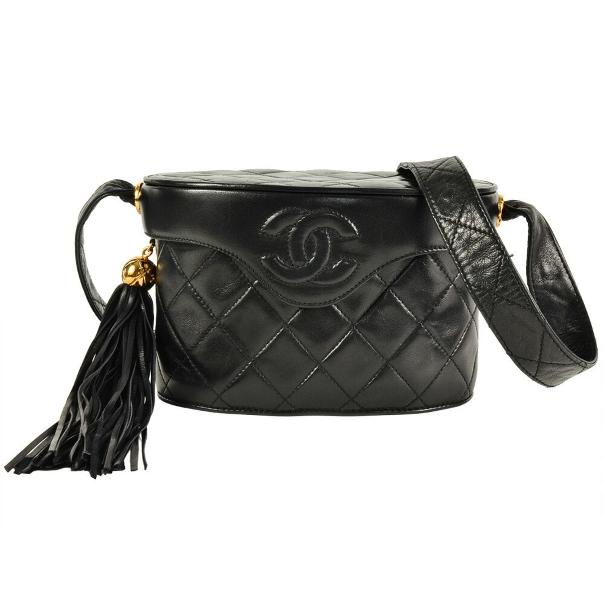 Chanel Matelasse Black Leather Shoulder Bag (Pre-Owned)