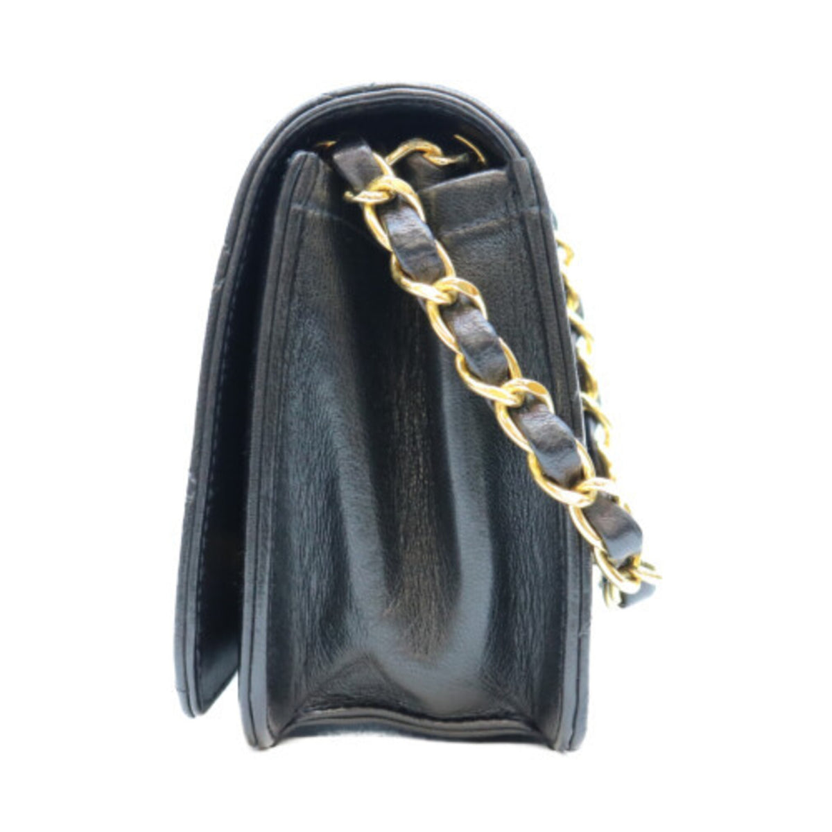 Chanel Black Leather Shoulder Bag (Pre-Owned)