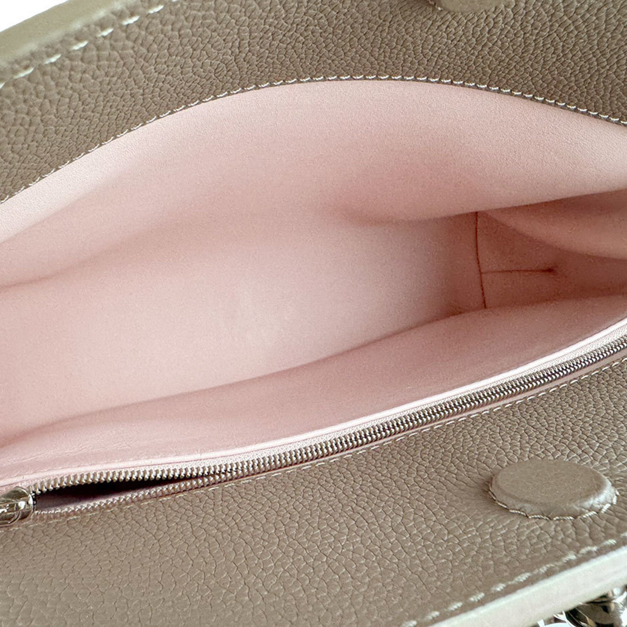 Louis Vuitton Grayish Pink Leather Handbag Shoulder Bag (Pre-Owned)