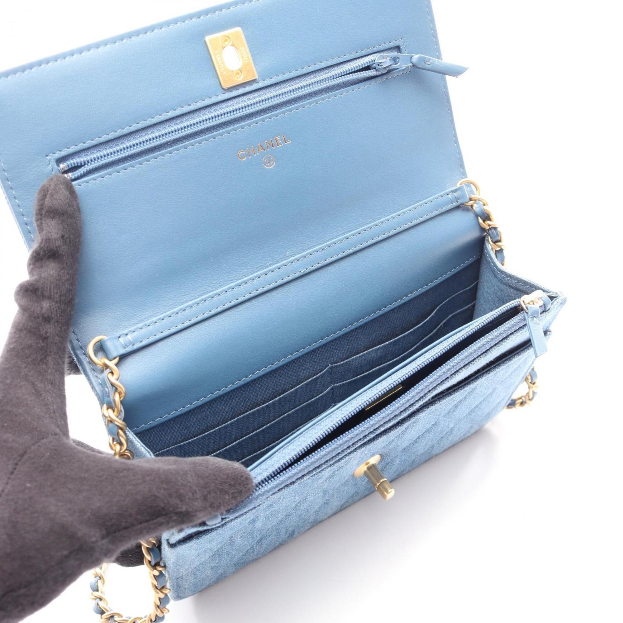 Chanel Blue Denim Handbag Shoulder Bag (Pre-Owned)