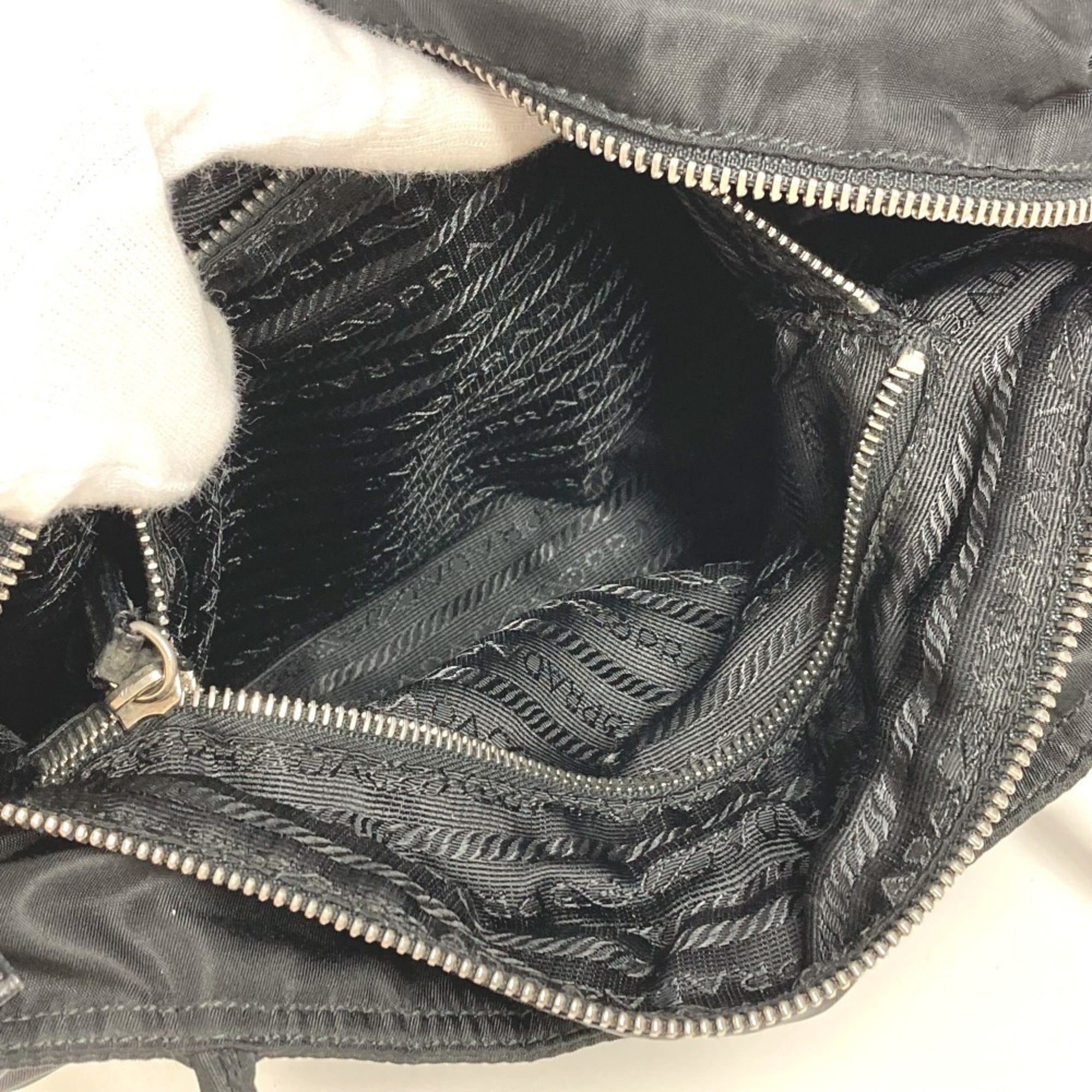 Prada Black Nylon Leather Shoulder Bag Tote Bag (Pre-Owned)