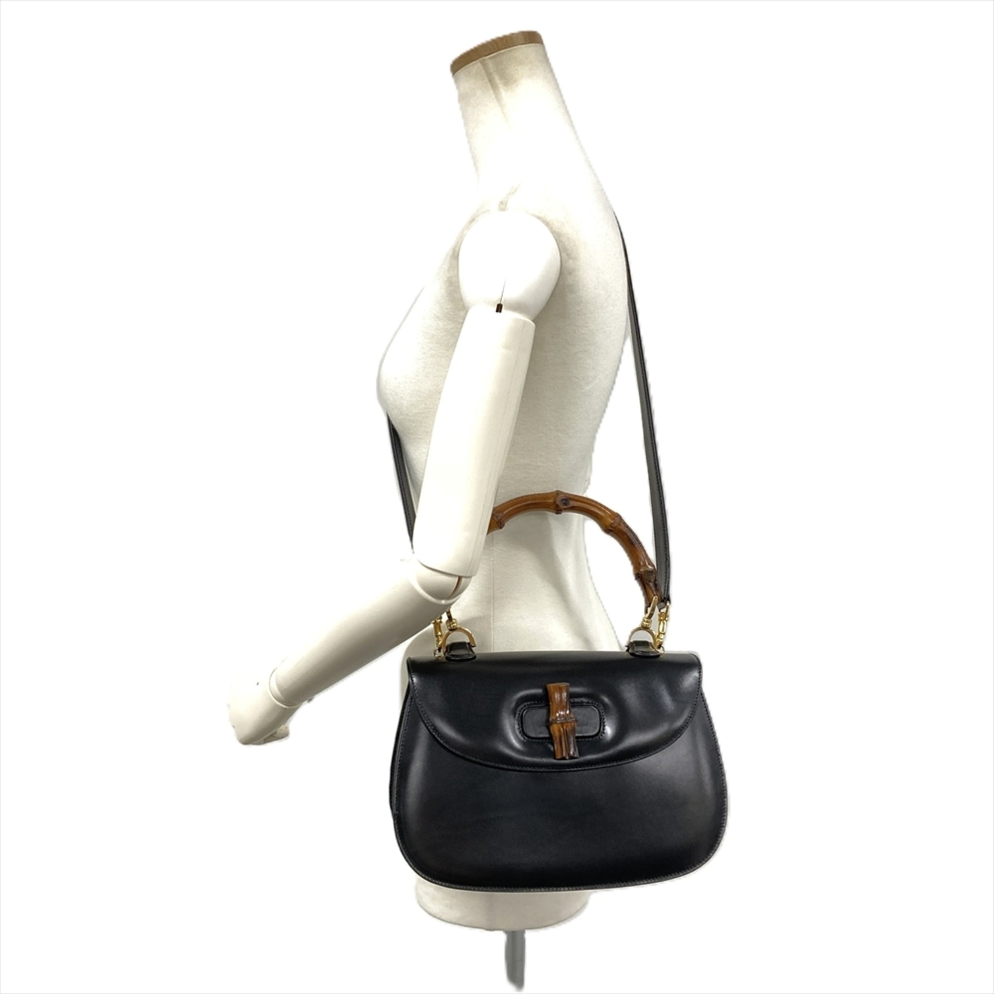 Gucci Black Leather Handbag (Pre-Owned)