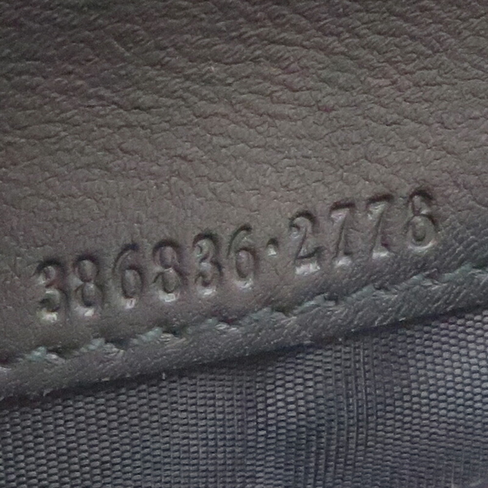 Gucci Black Leather Long Wallet (Bi-Fold) (Pre-Owned)