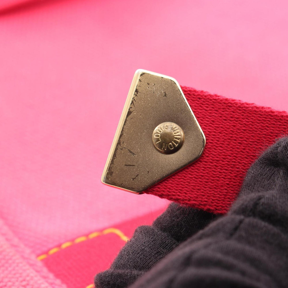Louis Vuitton Pink Red Color Rose Canvas Handbag Shoulder Bag (Pre-Owned)