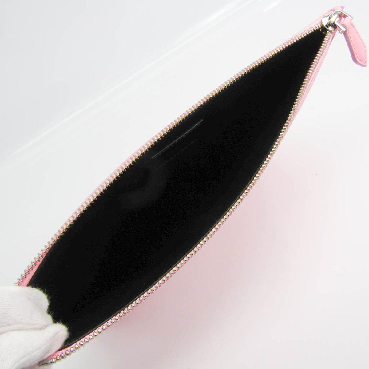 Givenchy Pink Leather Clutch Bag (Pre-Owned)
