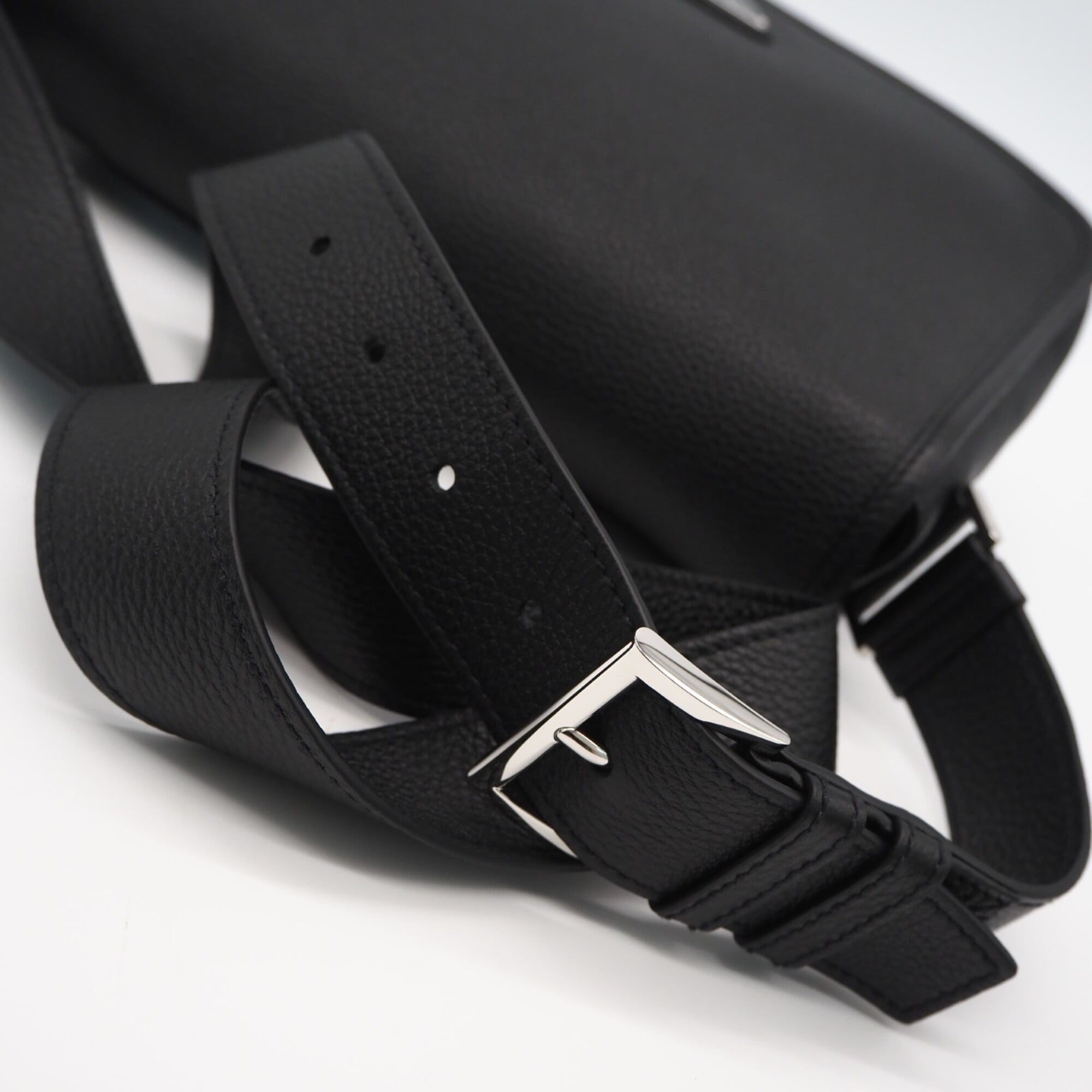 Prada Black Leather Shoulder Bag (Pre-Owned)
