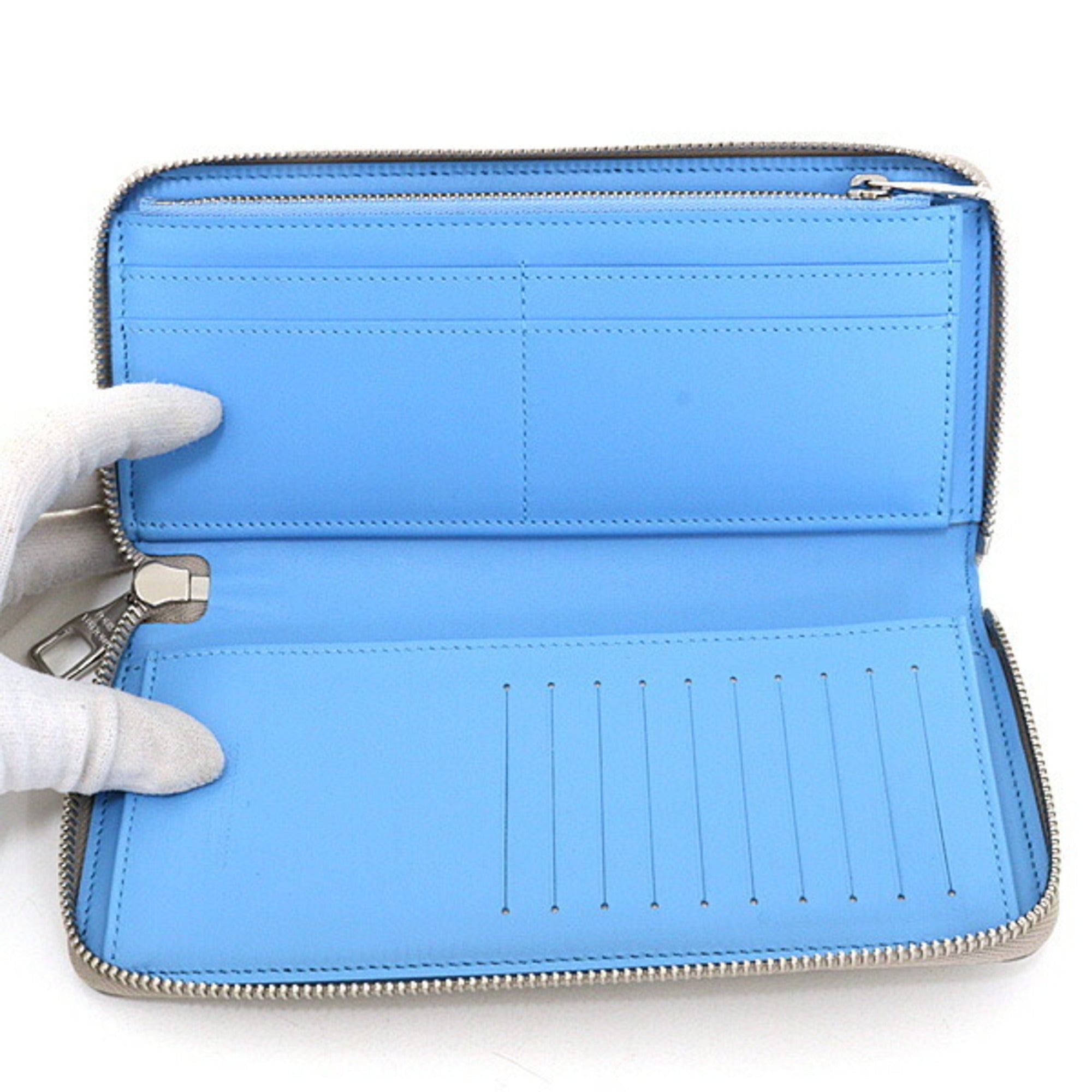 Louis Vuitton Taurillon White Leather Long Wallet (Bi-Fold) (Pre-Owned)