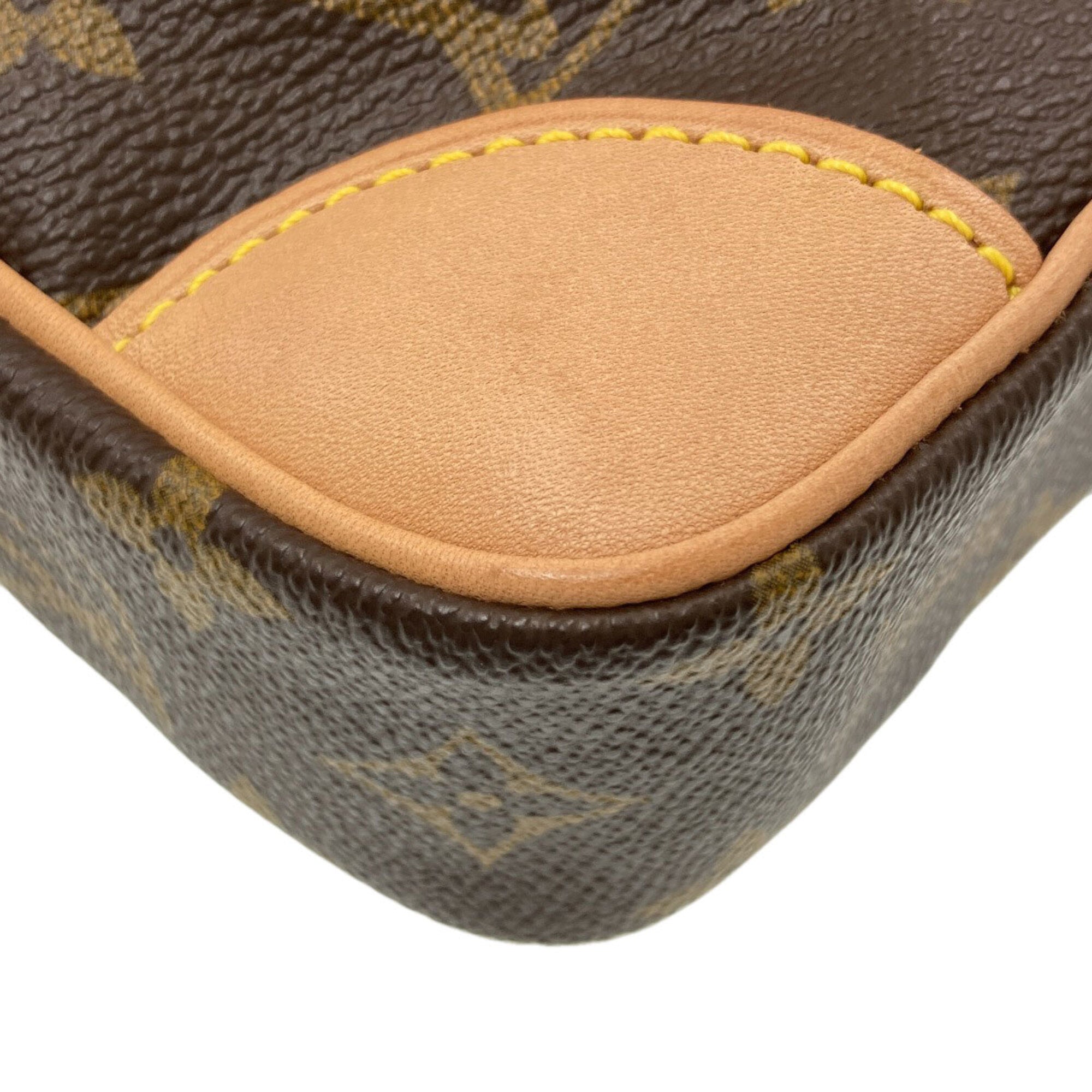 Louis Vuitton Monogram Monogram Canvas Shoulder Bag (Pre-Owned)