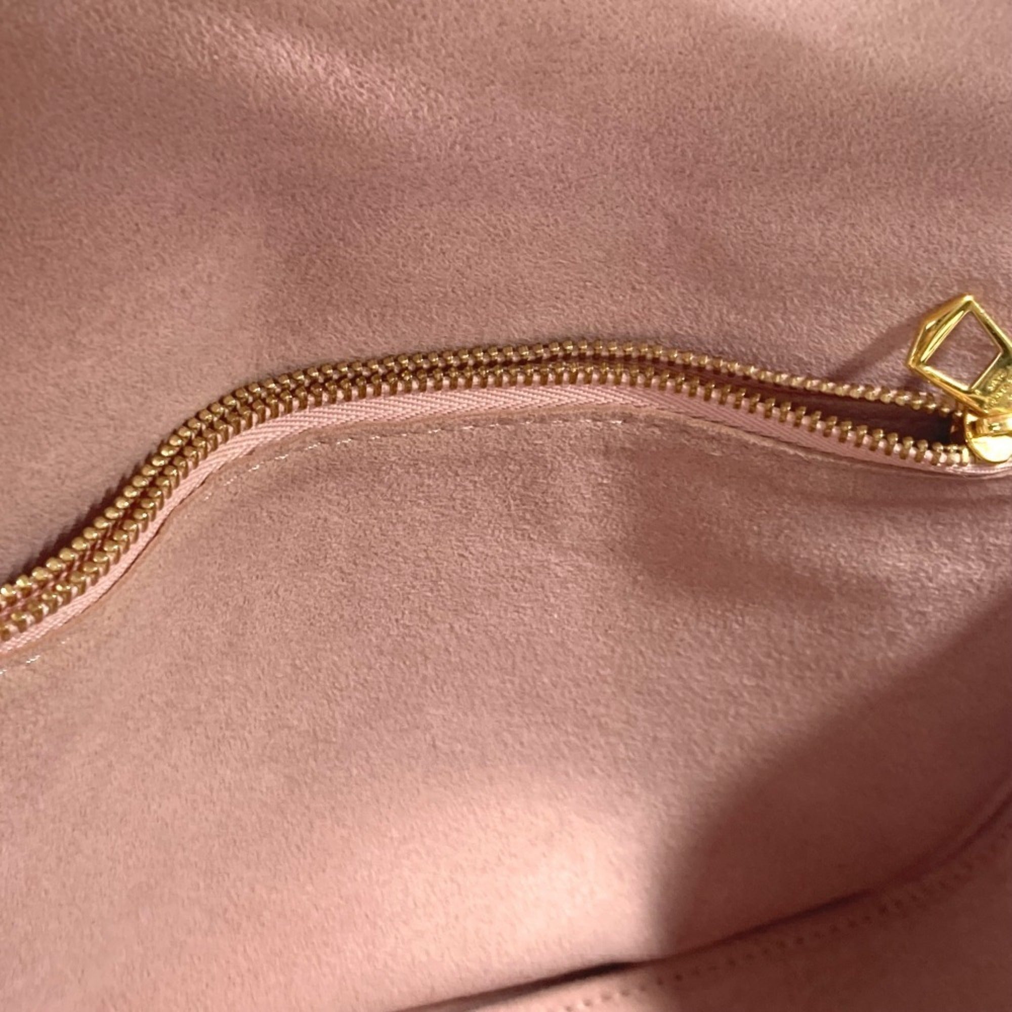 Louis Vuitton Brown Pink Damier Canvas Pochette Shoulder Bag (Pre-Owned)