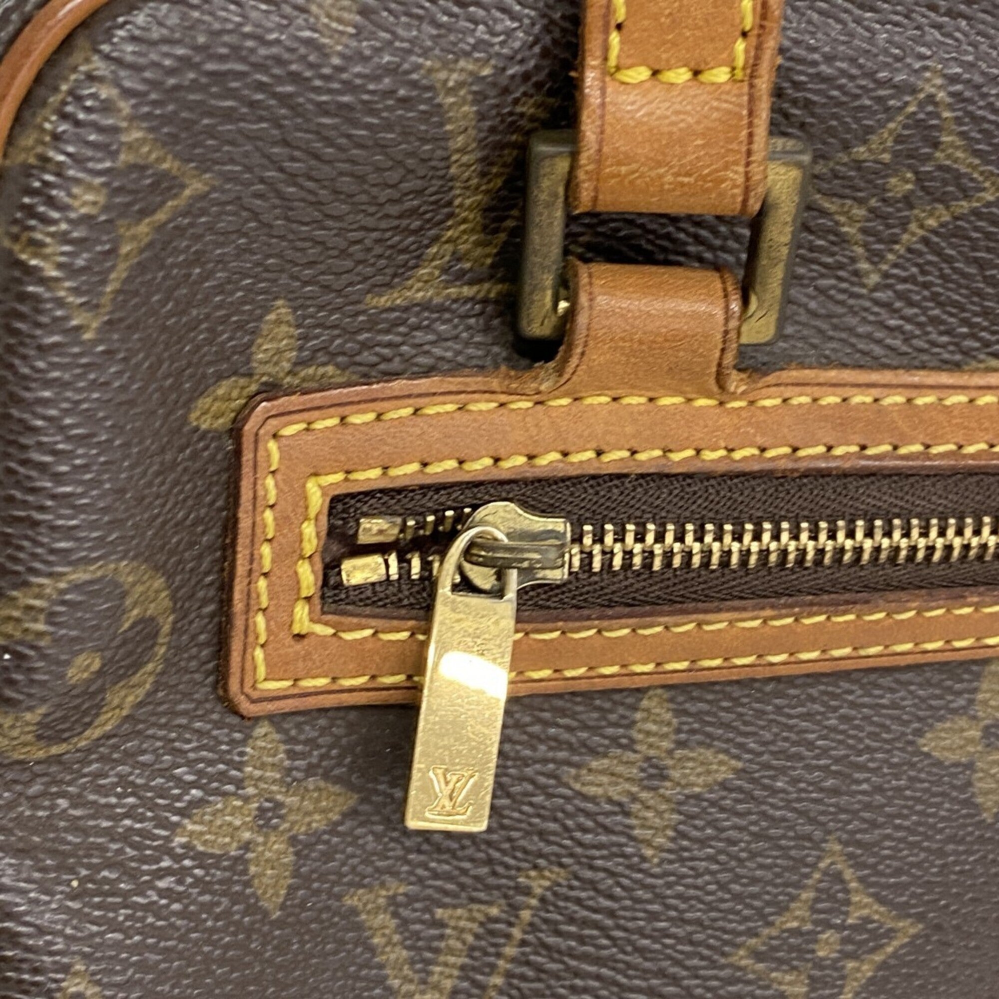 Louis Vuitton Brown Shoulder Bag (Pre-Owned)