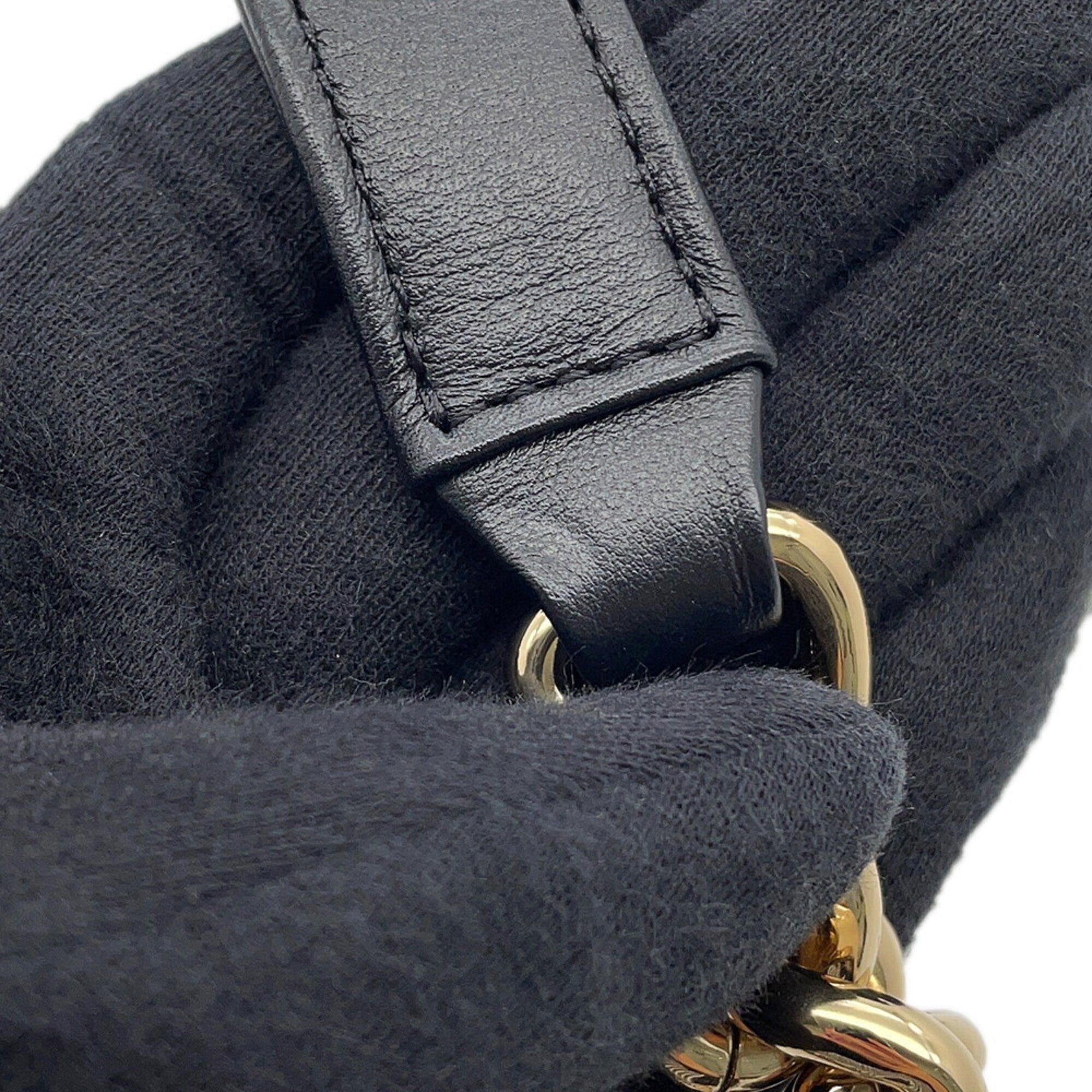 Chanel Matelasse Black Leather Shoulder Bag (Pre-Owned)