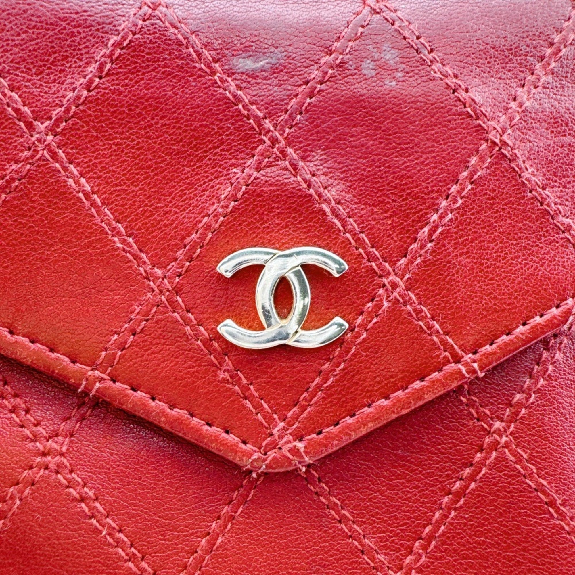 Chanel Red Color Leather Wallet (Bi-Fold) (Pre-Owned)