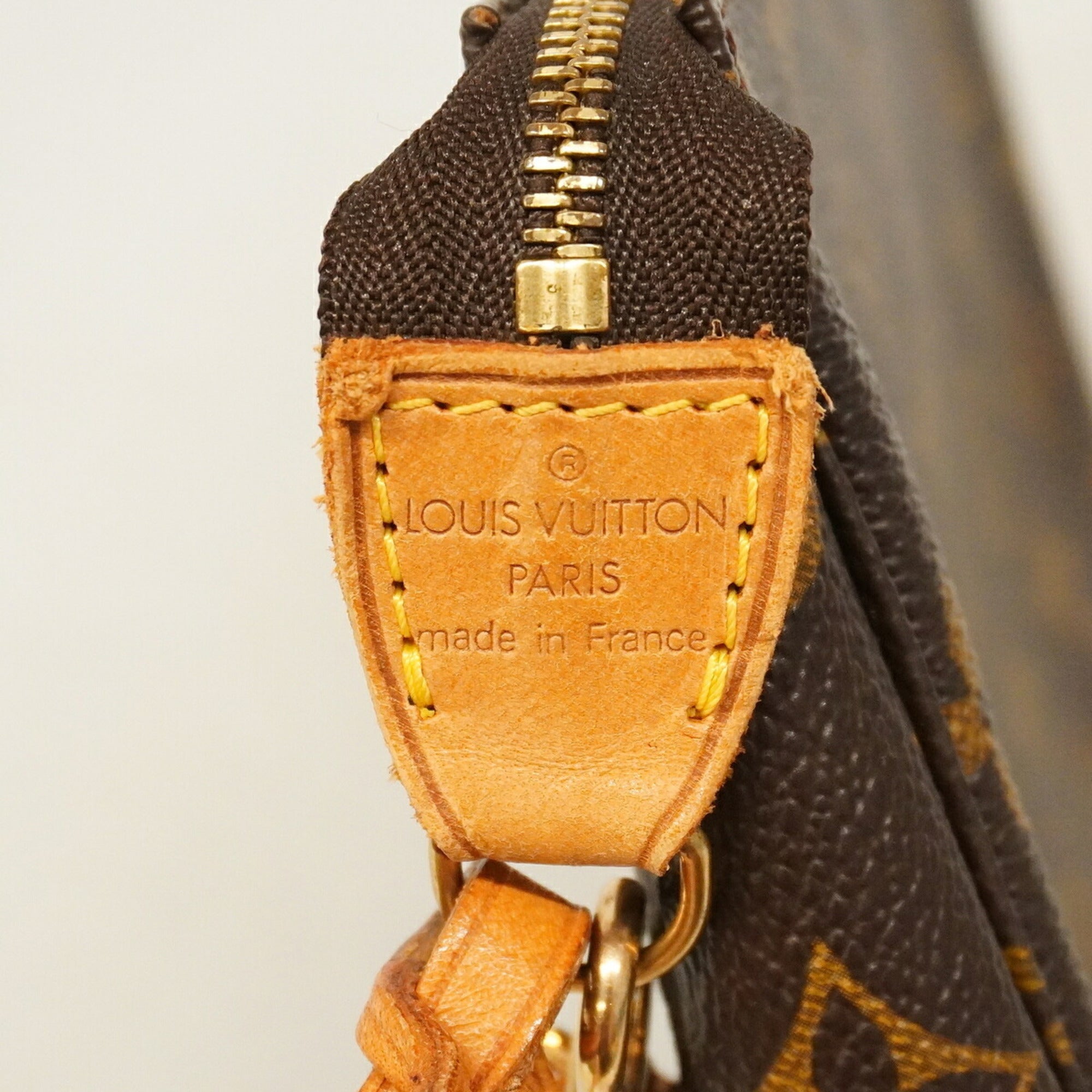 Louis Vuitton Brown Pouch (Pre-Owned)