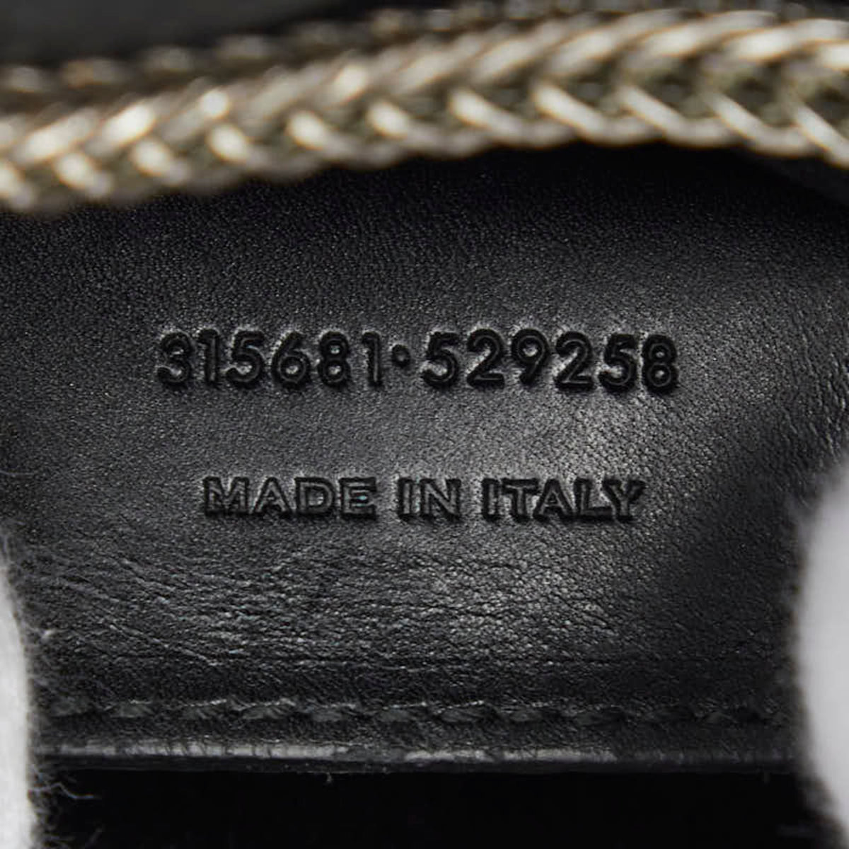 Saint Laurent Black Leather Shoulder Bag (Pre-Owned)