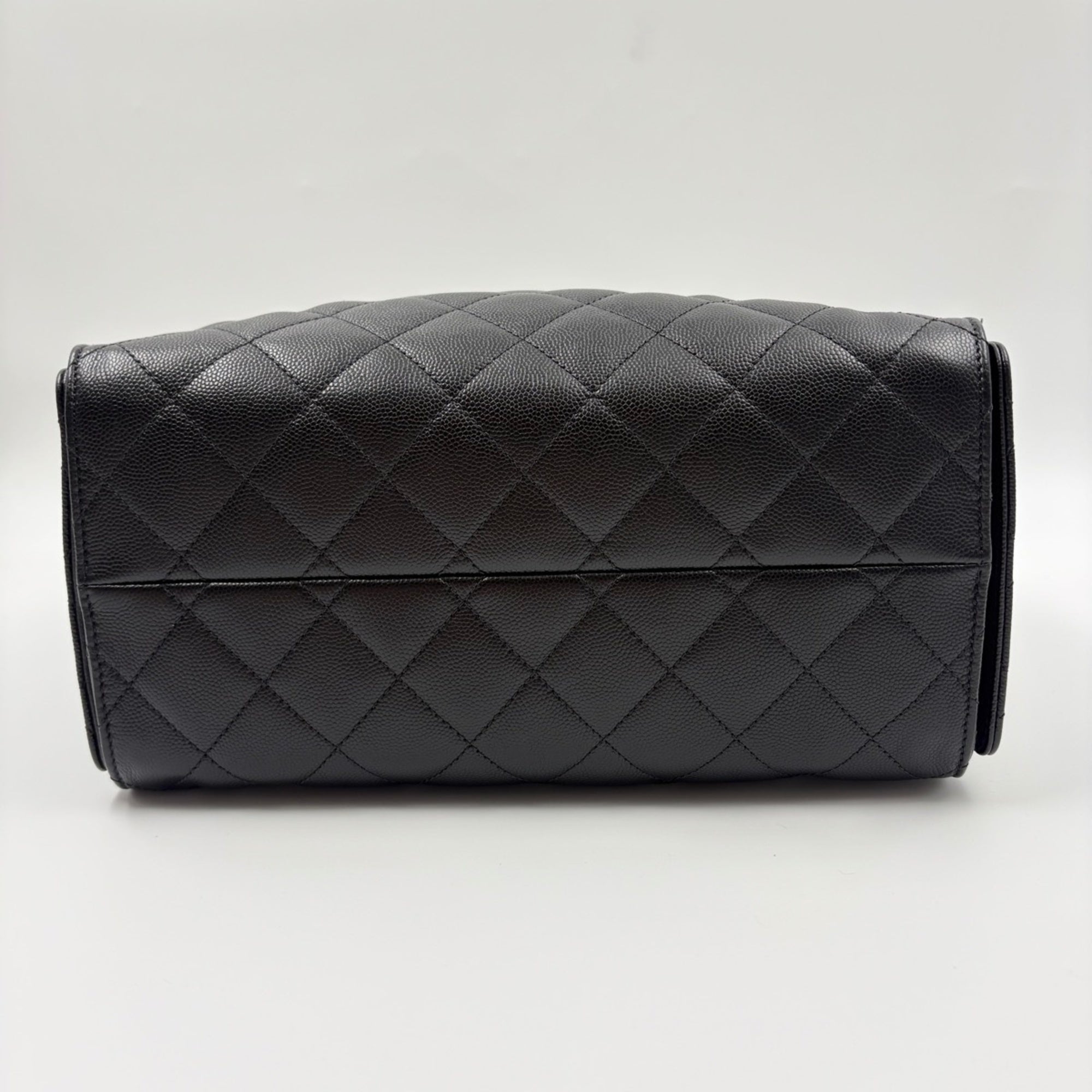 Chanel Black Handbag (Pre-Owned)