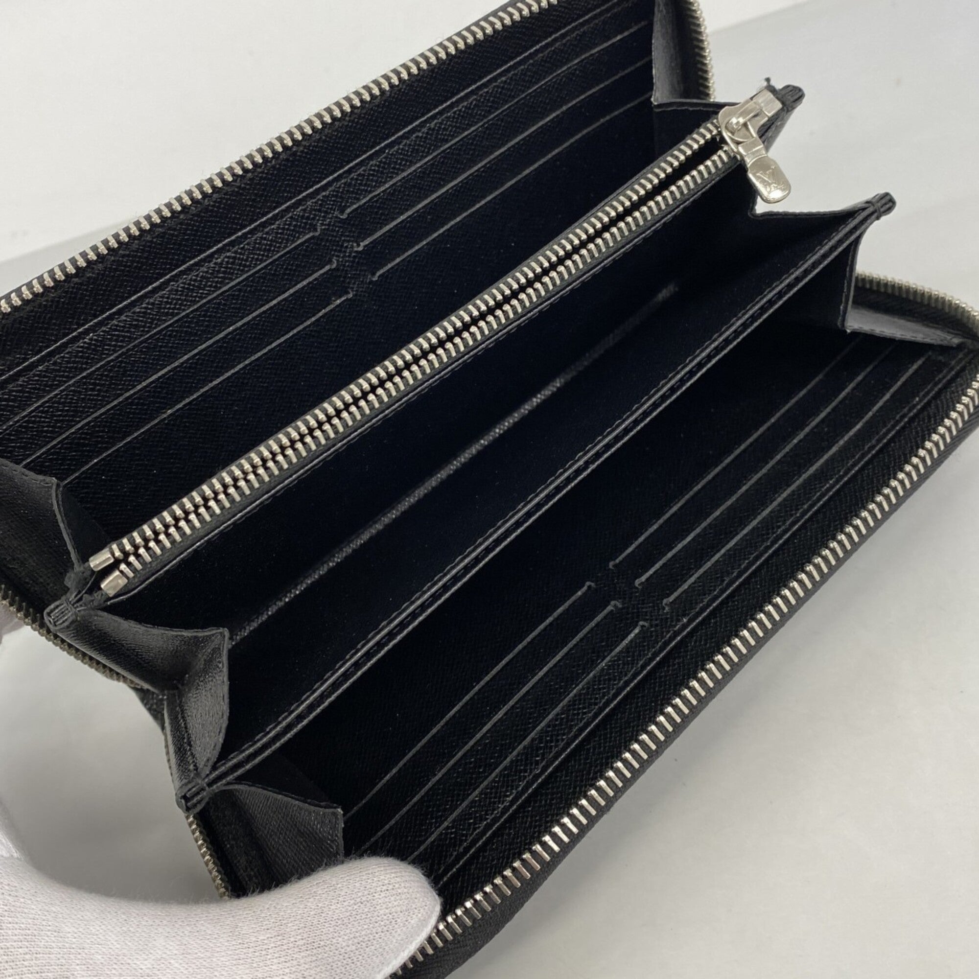 Louis Vuitton Blue Long Wallet (Bi-Fold) (Pre-Owned)