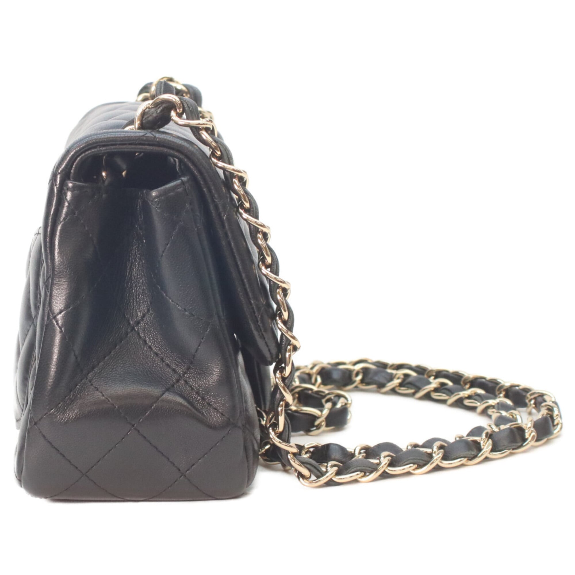 Chanel Black Leather Shoulder Bag (Pre-Owned)