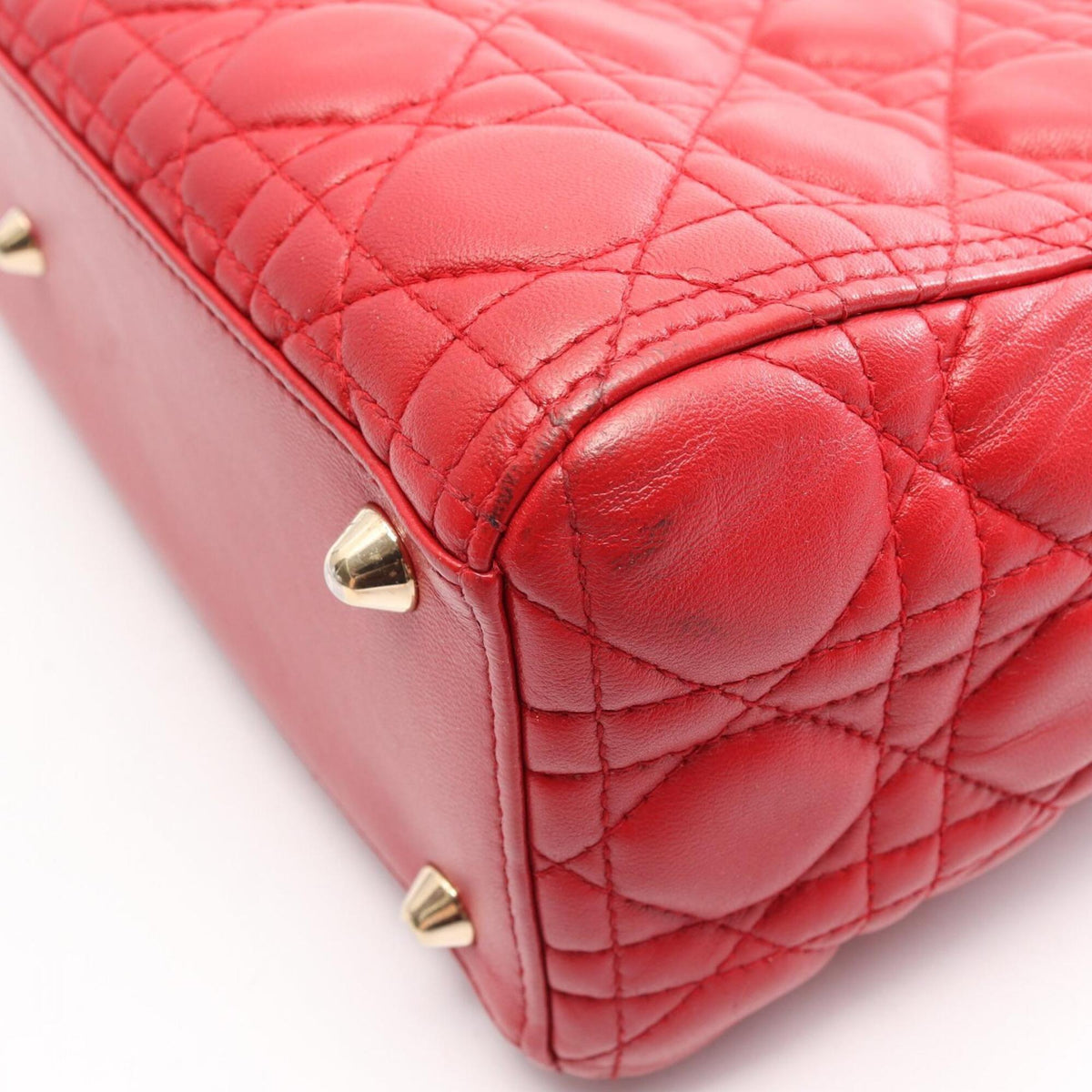 Christian Dior Red Color Leather Handbag (Pre-Owned)