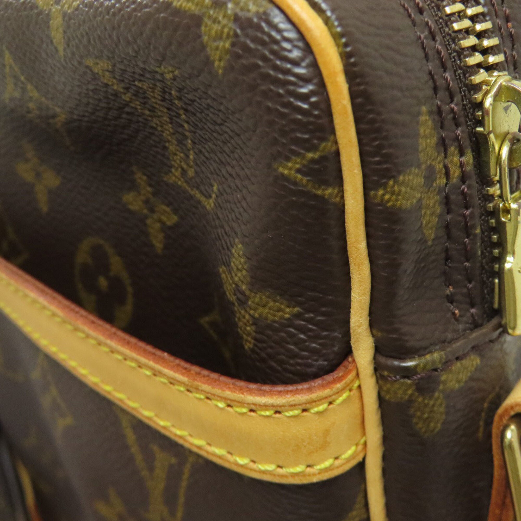 Louis Vuitton Monogram Monogram Monogram Canvas Shoulder Bag (Pre-Owned)
