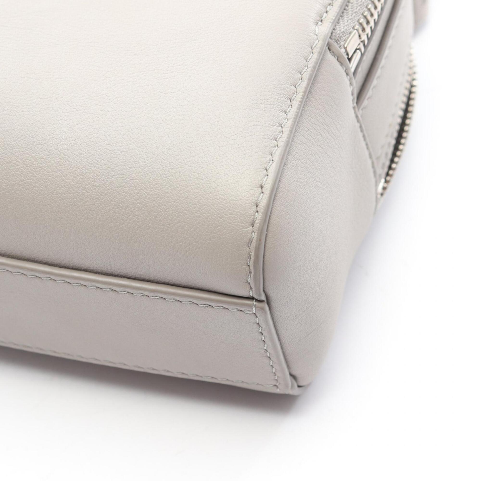 Loewe Gray Leather Handbag (Pre-Owned)