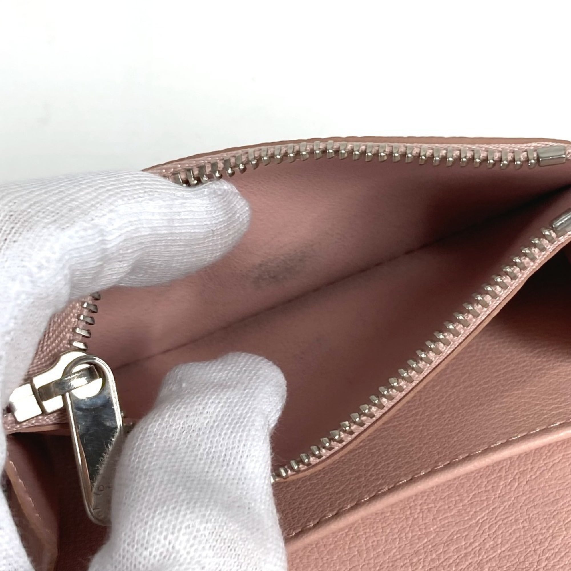 Louis Vuitton Magnolia Pink Mahina Leather Wallet (Bi-Fold) (Pre-Owned)