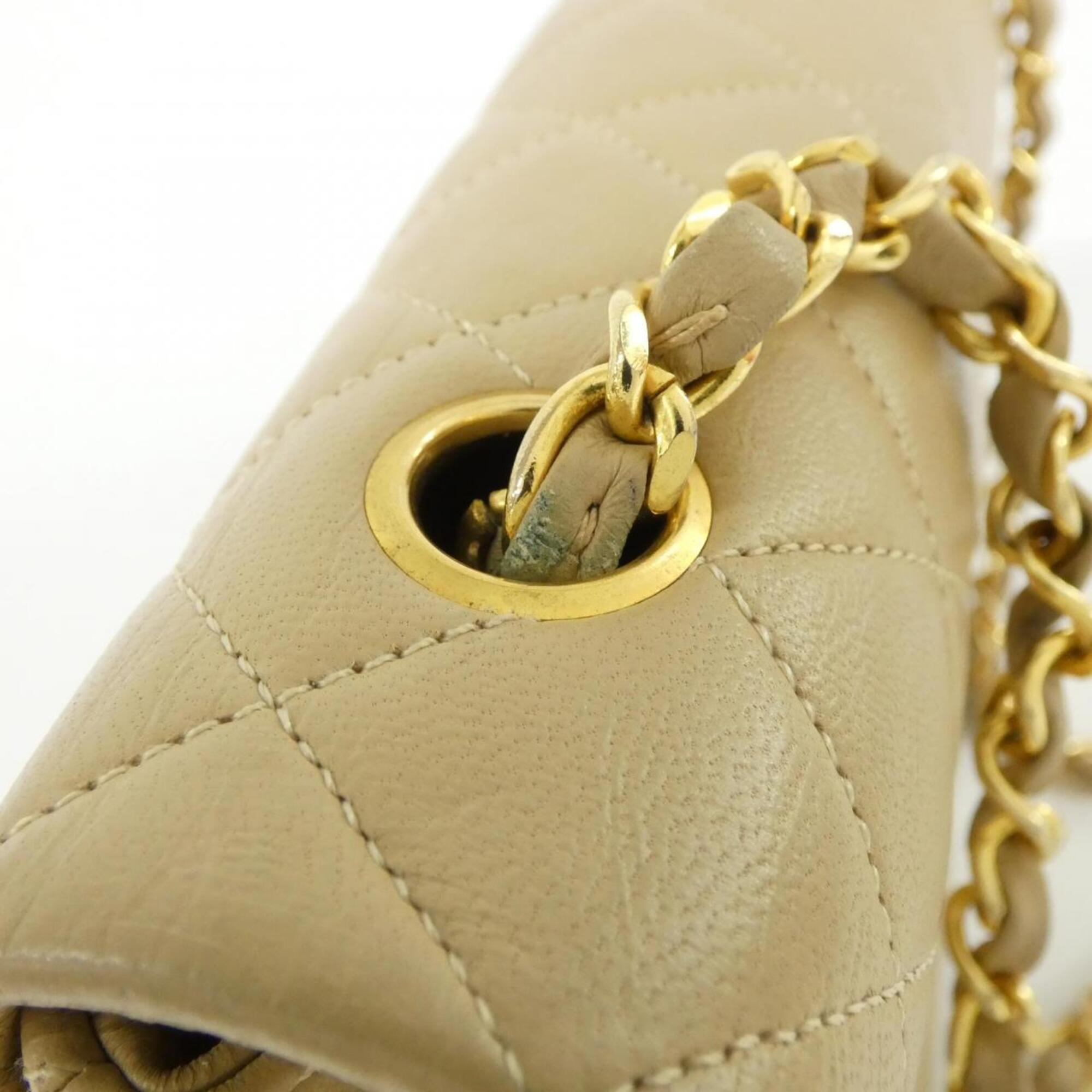 Chanel Beige Leather Shoulder Bag (Pre-Owned)
