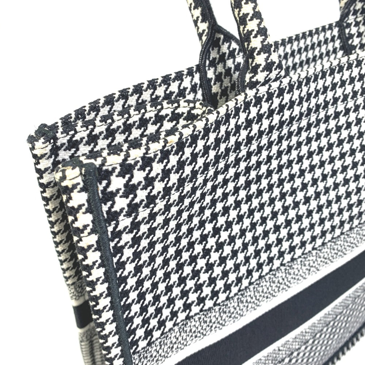 Christian Dior White Cloth Tote Bag (Pre-Owned)