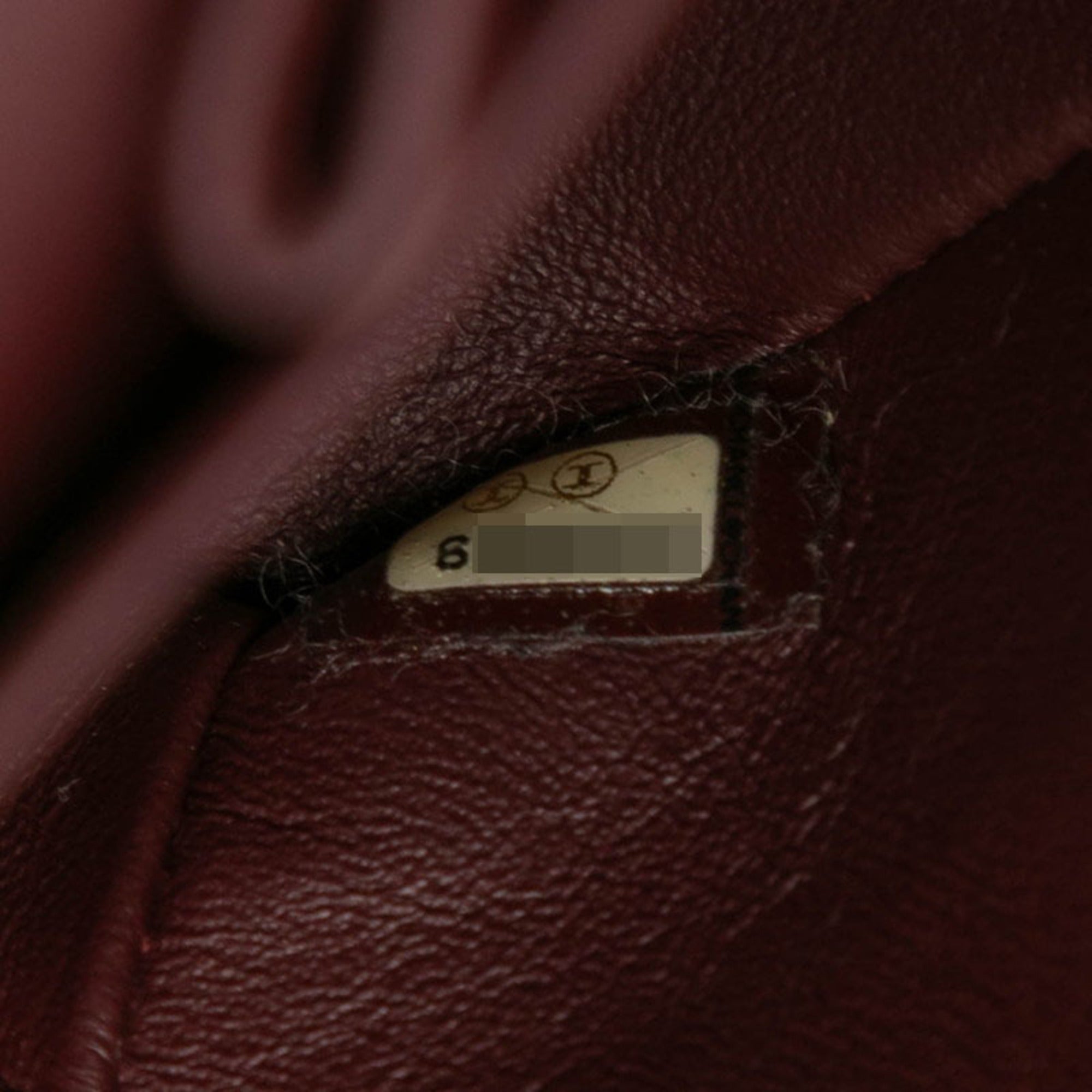 Chanel Navy Leather Shoulder Bag (Pre-Owned)