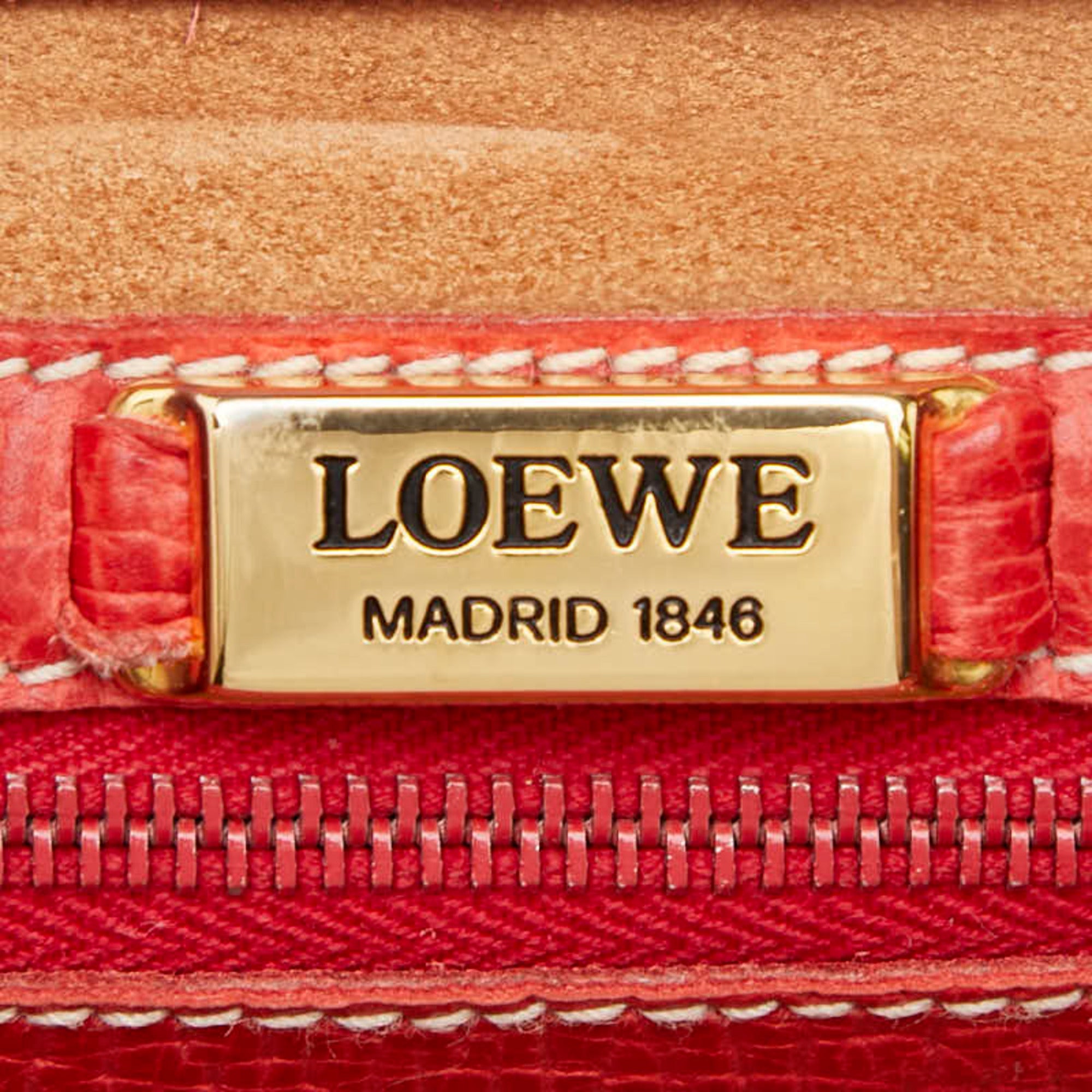 Loewe Red Color Leather Backpack (Pre-Owned)