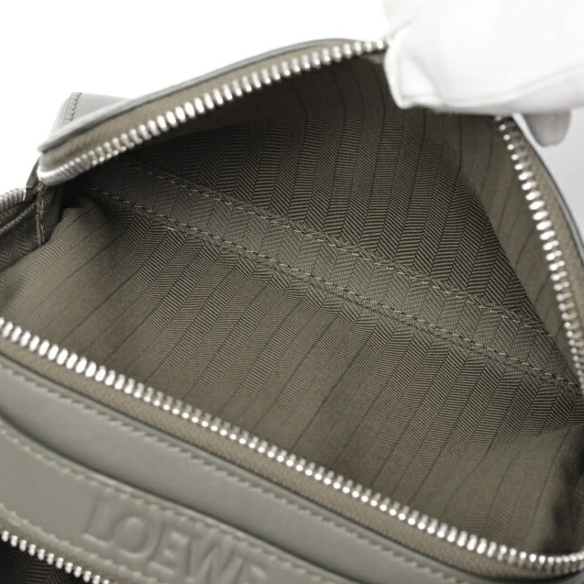 Loewe Khaki Leather Shoulder Bag (Pre-Owned)