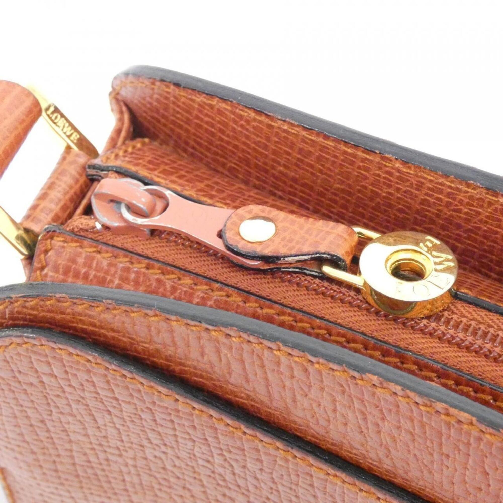 Loewe Brown Leather Shoulder Bag (Pre-Owned)