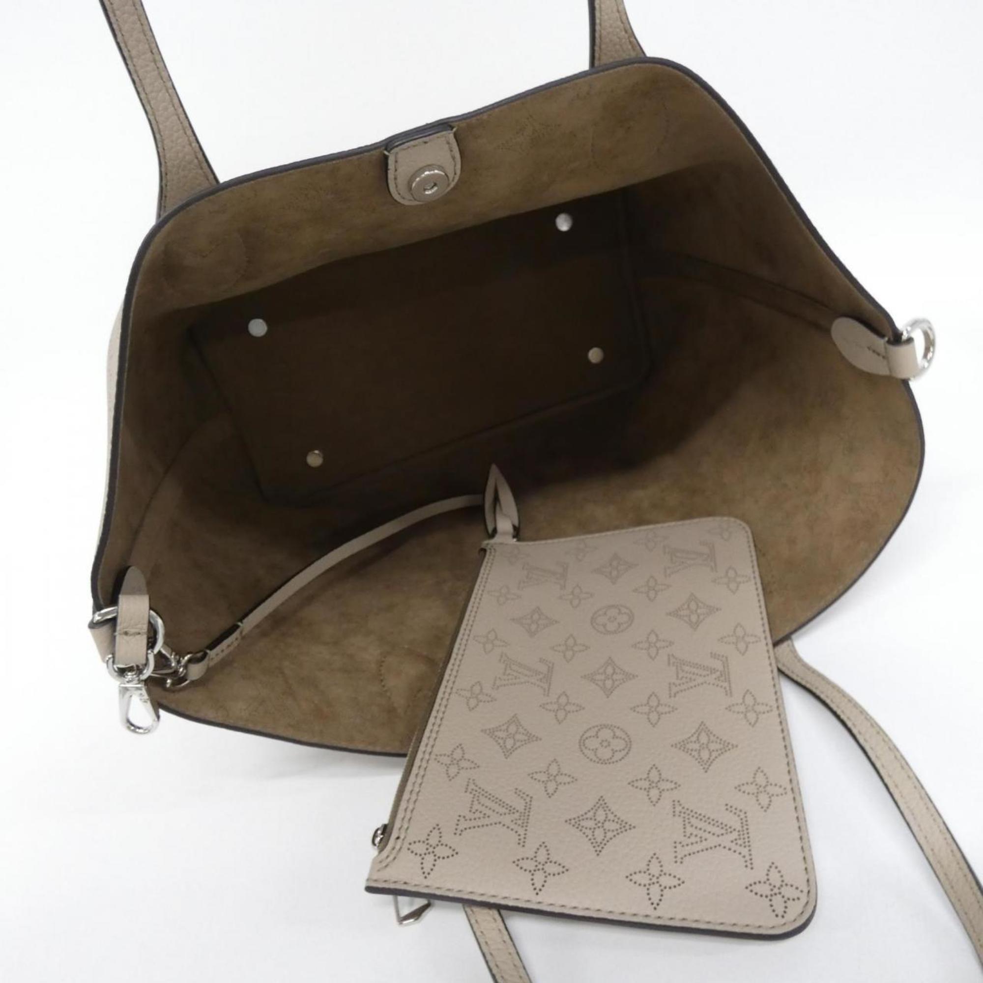 Louis Vuitton Galle Leather Handbag Pouch (Pre-Owned)