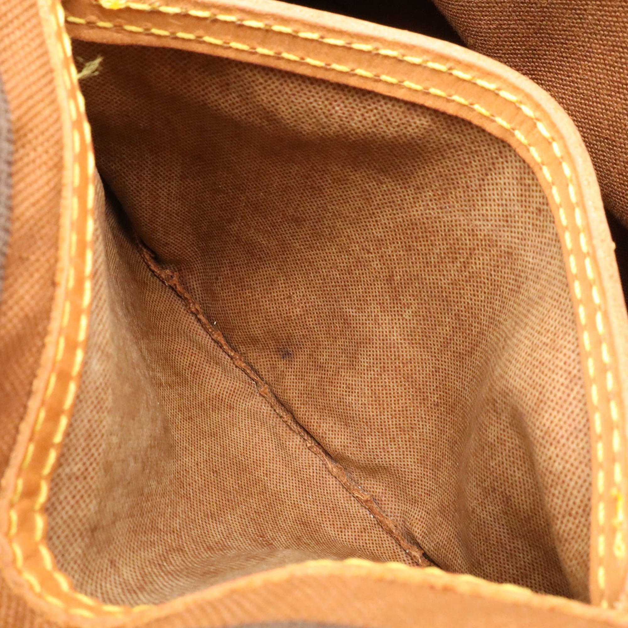 Louis Vuitton Brown Monogram Monogram Handbag (Pre-Owned)