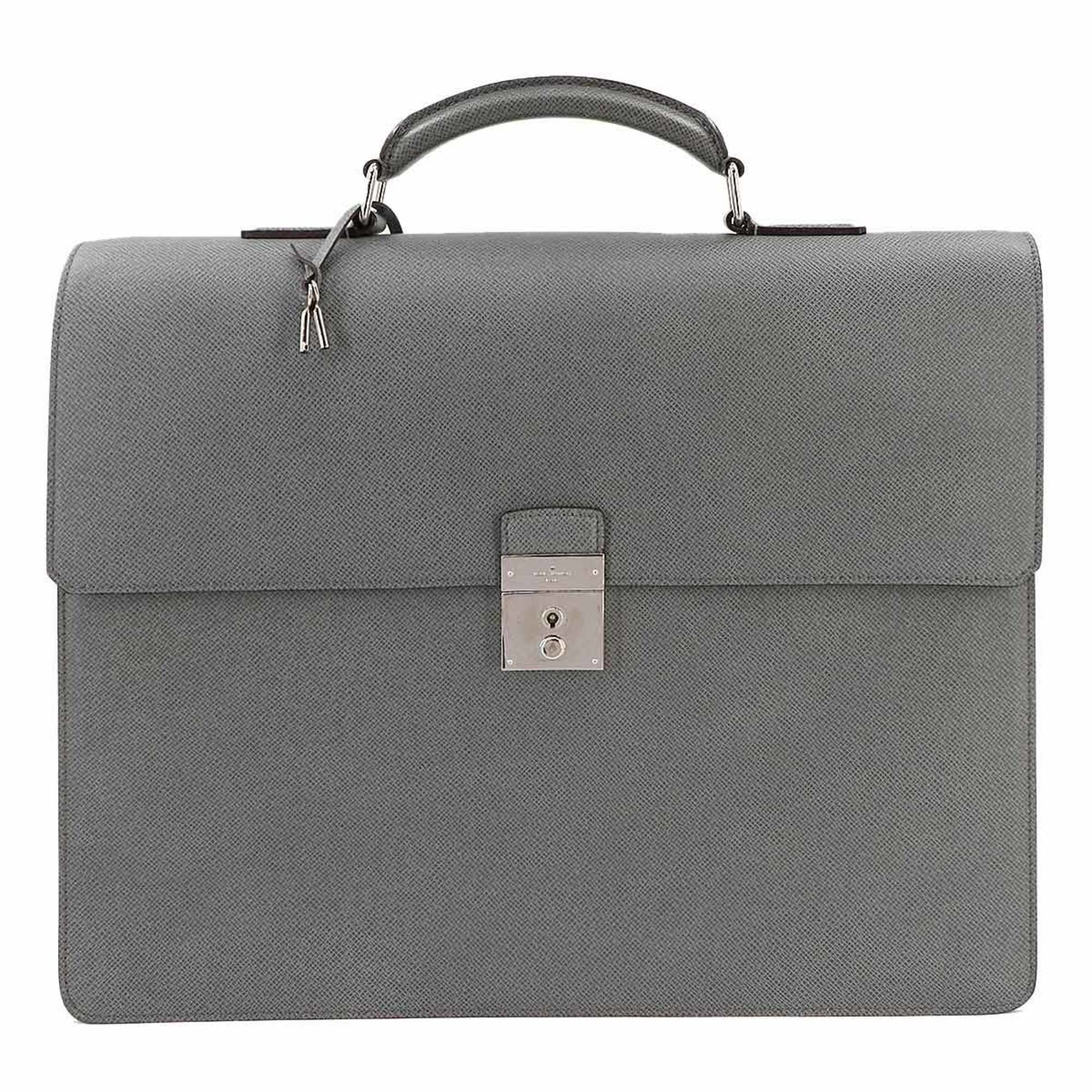 Louis Vuitton Glacier Taiga Leather Pouch (Pre-Owned)