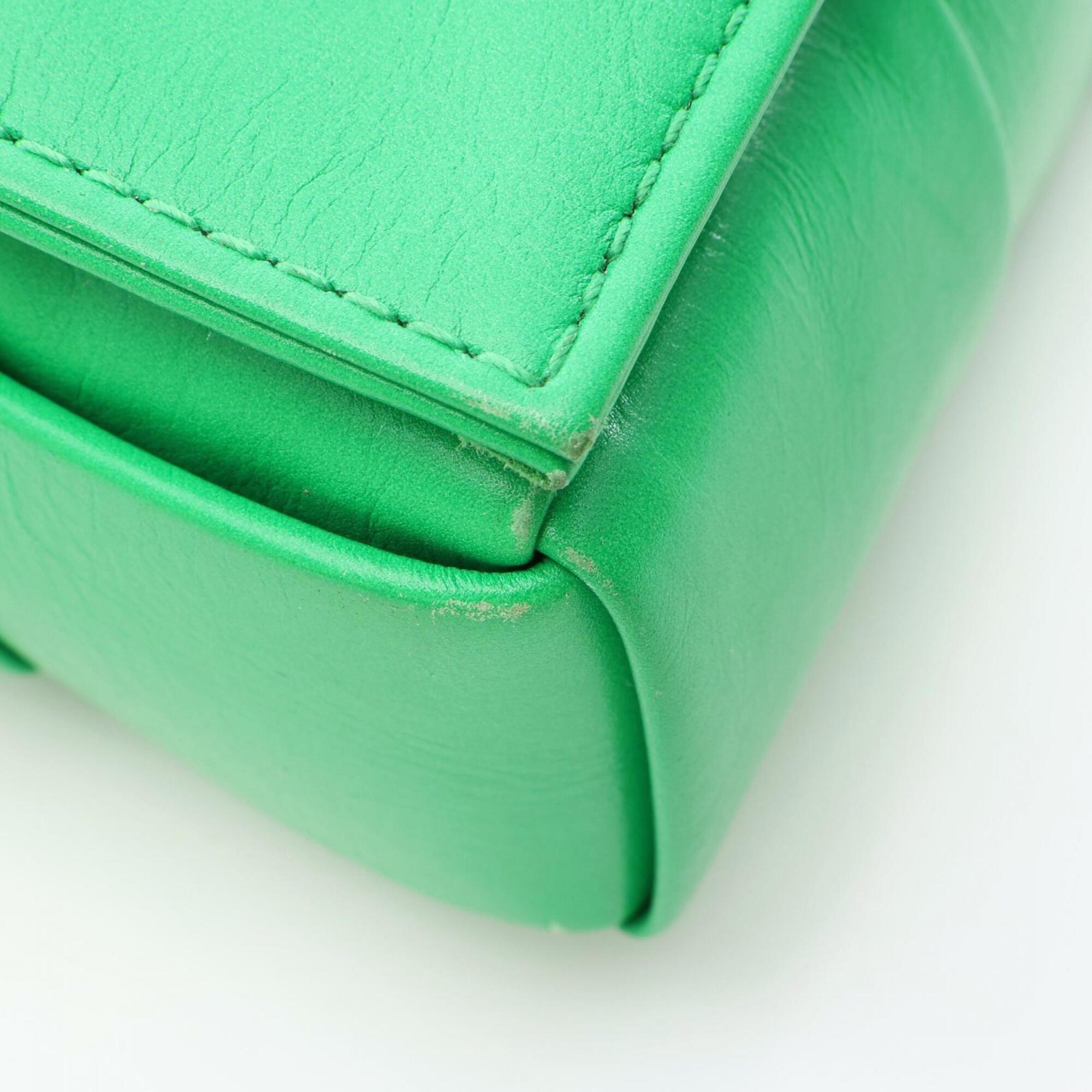 Bottega Veneta Green Leather Handbag Shoulder Bag (Pre-Owned)