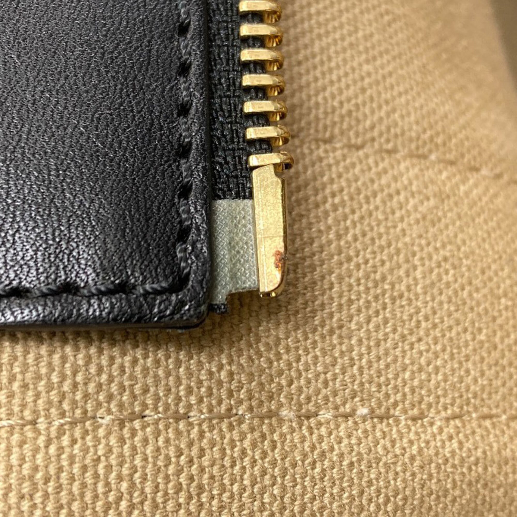 Chloé Alison Black Pink Leather Handbag (Pre-Owned)