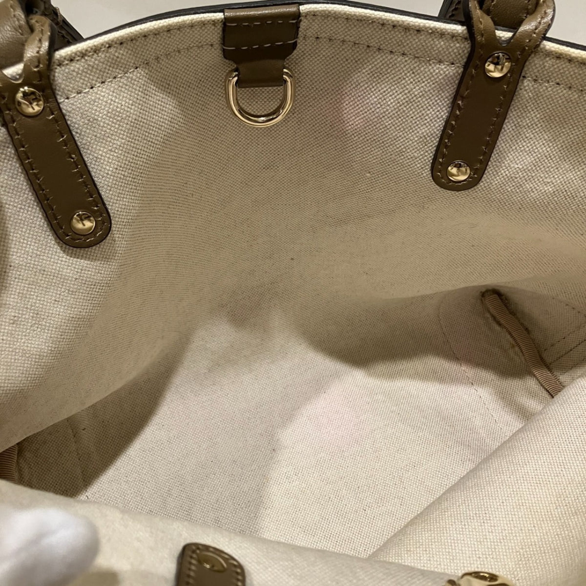 Gucci Beige Canvas Pouch Tote Bag (Pre-Owned)