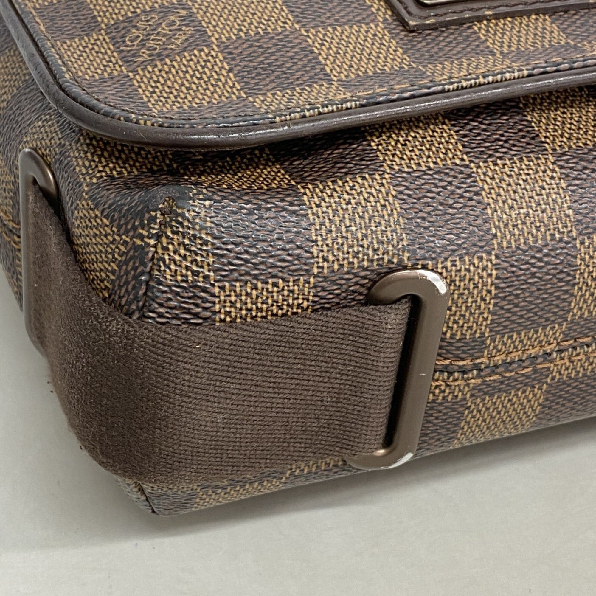 Louis Vuitton Ebene Shoulder Bag (Pre-Owned)