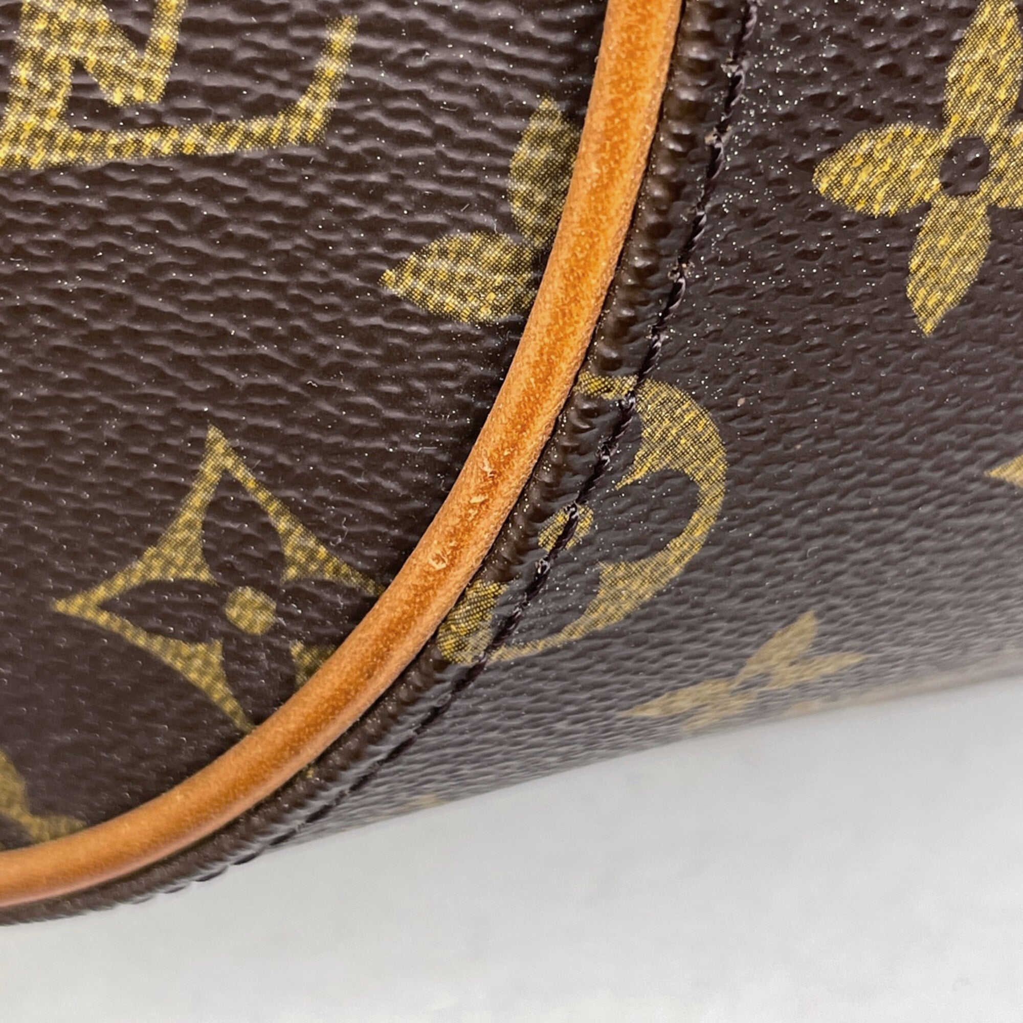 Louis Vuitton Brown Monogram Handbag (Pre-Owned)