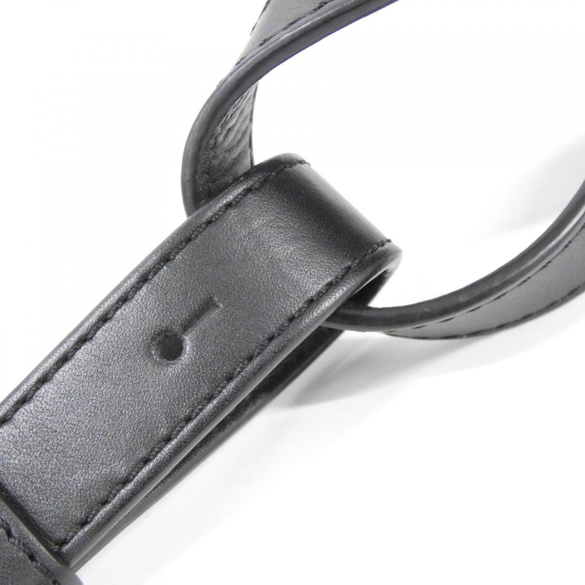 Loewe Black Leather Shoulder Bag (Pre-Owned)
