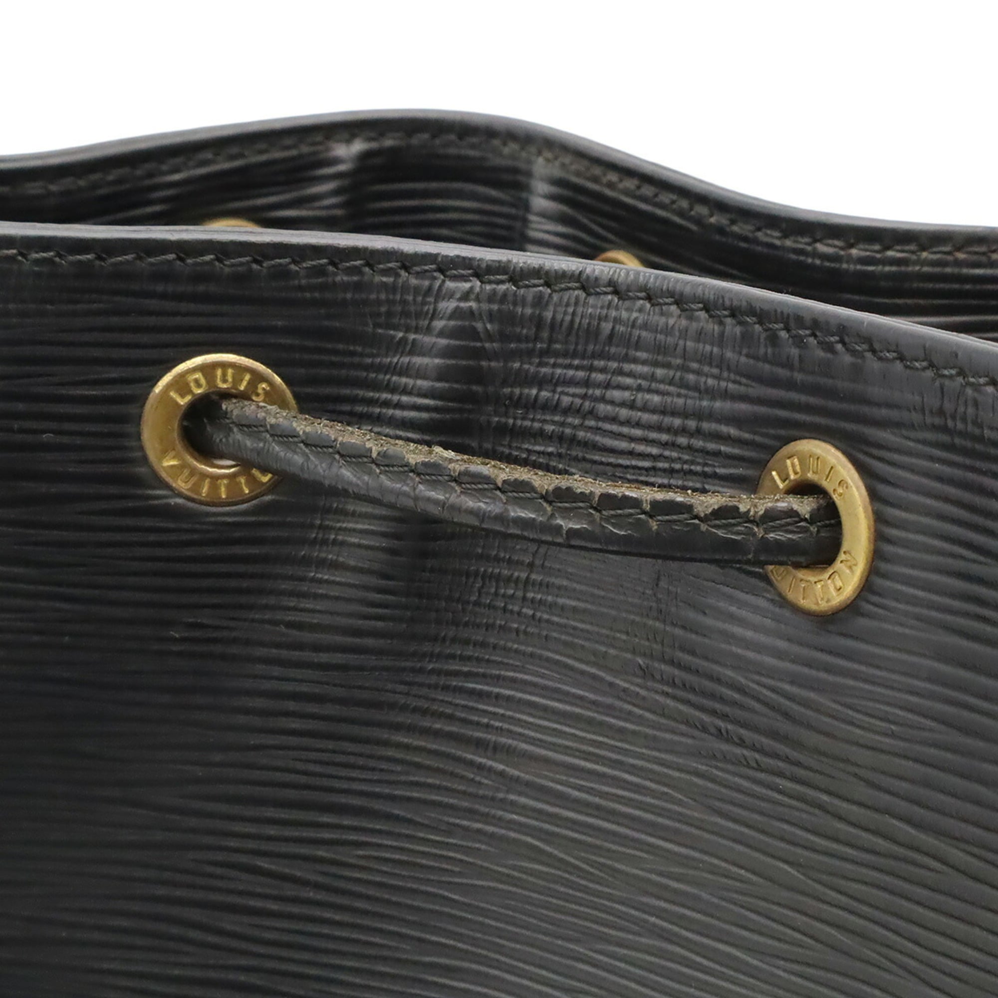 Louis Vuitton Black Galle Noir Epi Leather Shoulder Bag (Pre-Owned)