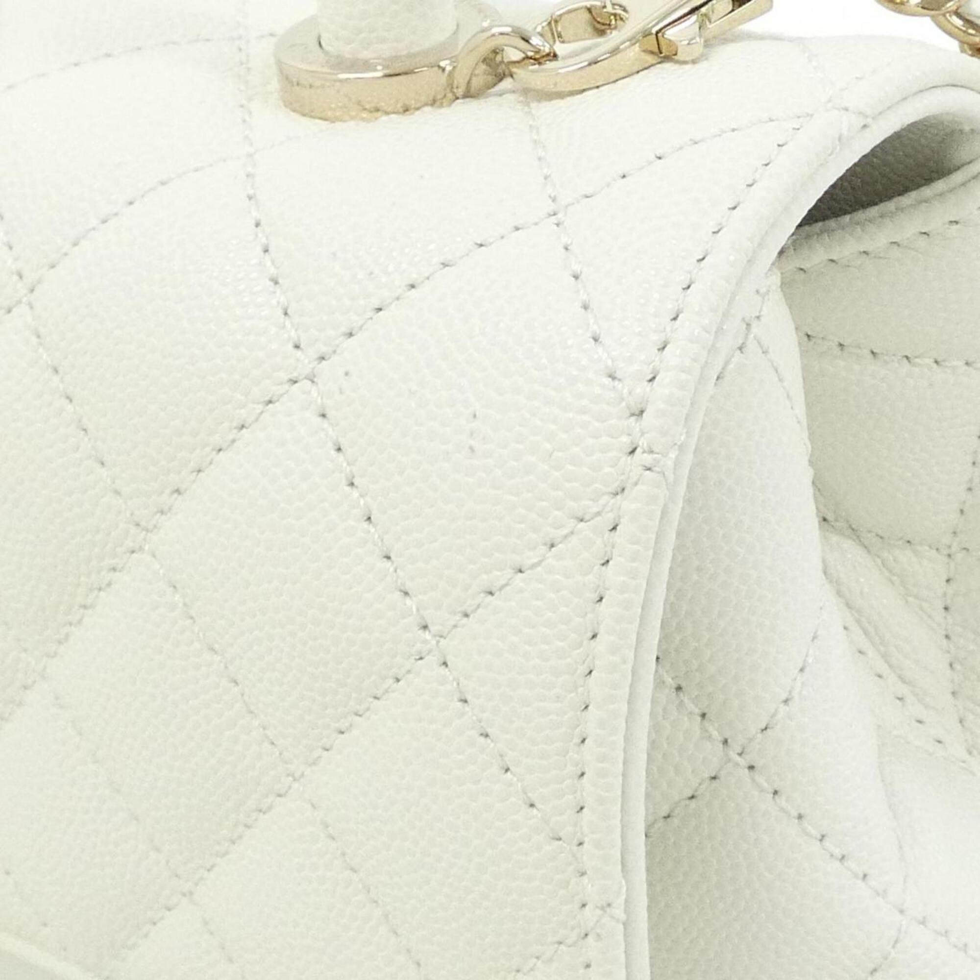 Chanel White Grained Calfskin Handbag (Pre-Owned)