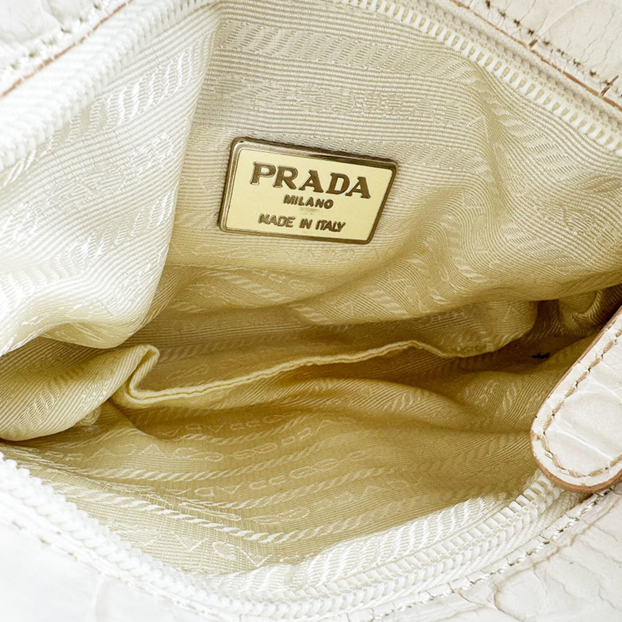 Prada Off-White Leather Handbag (Pre-Owned)