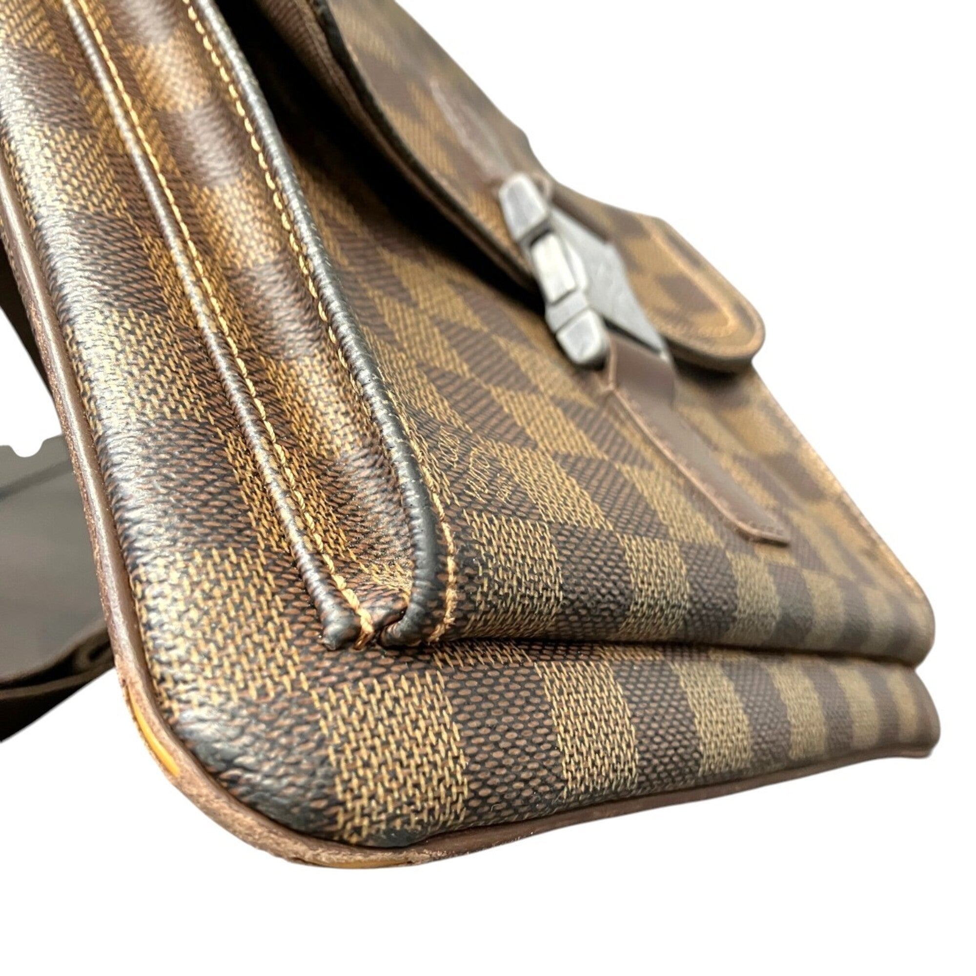 Louis Vuitton Brown Galle White Damier Canvas Pochette Shoulder Bag (Pre-Owned)