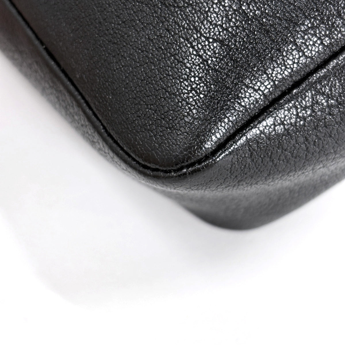 Yves Saint Laurent Black Leather Shoulder Bag (Pre-Owned)