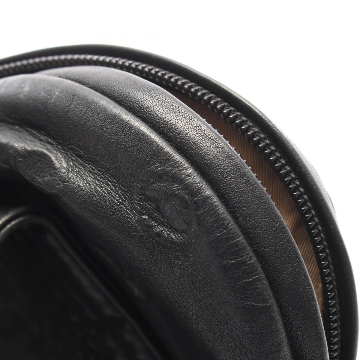 Chanel Black Leather Handbag (Pre-Owned)