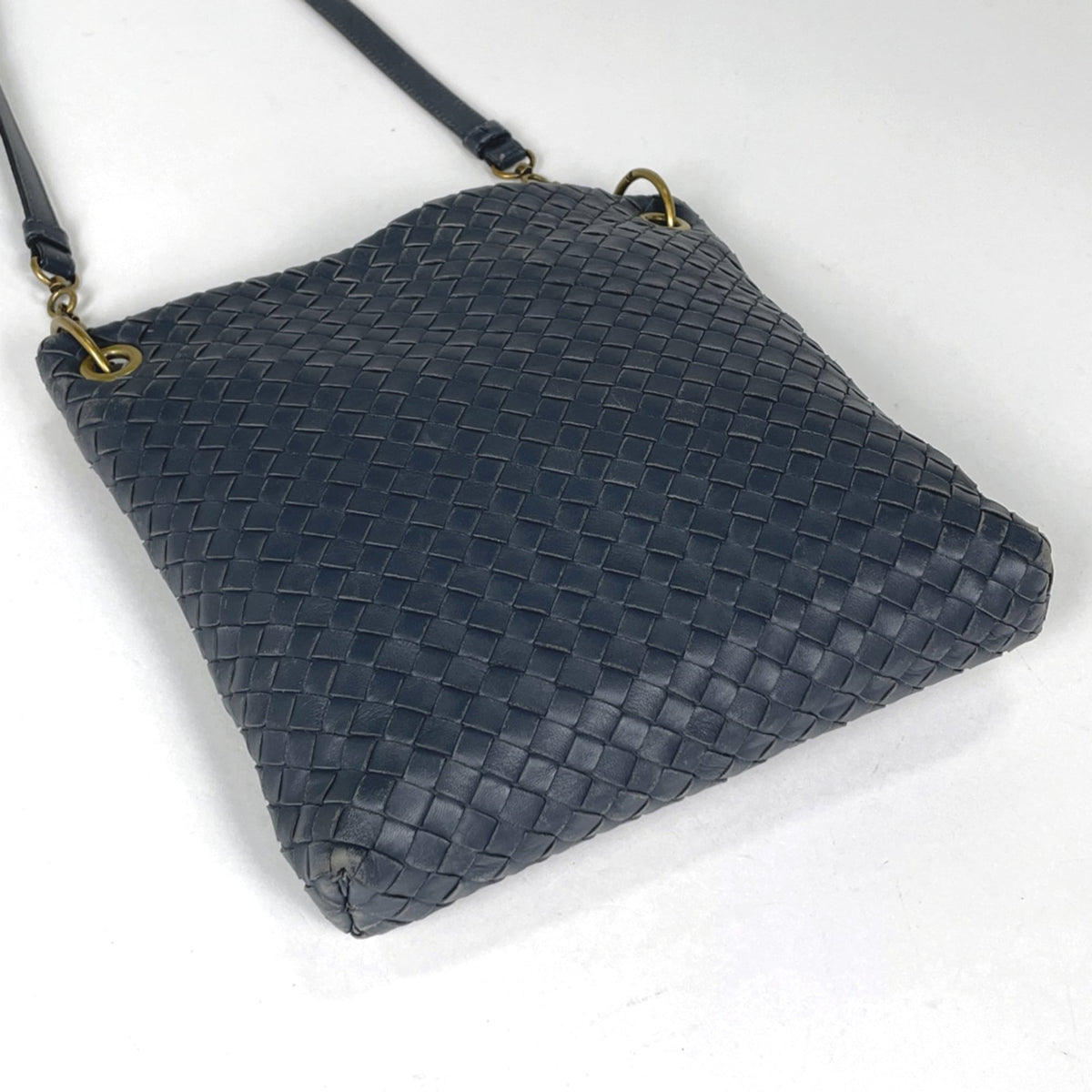 Bottega Veneta Intrecciato Navy Leather Shoulder Bag (Pre-Owned)